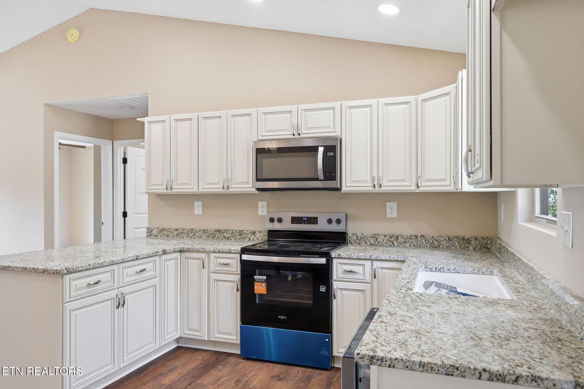 5-web-or-mls-005_305SFowler (1) - 305A S Fowler St, Clinton, TN 37716