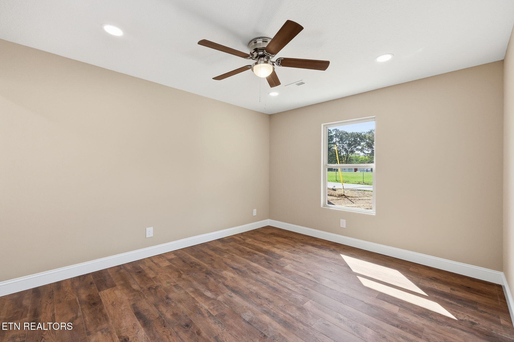 9-web-or-mls-009_305SFowler (1) - 305A S Fowler St, Clinton, TN 37716