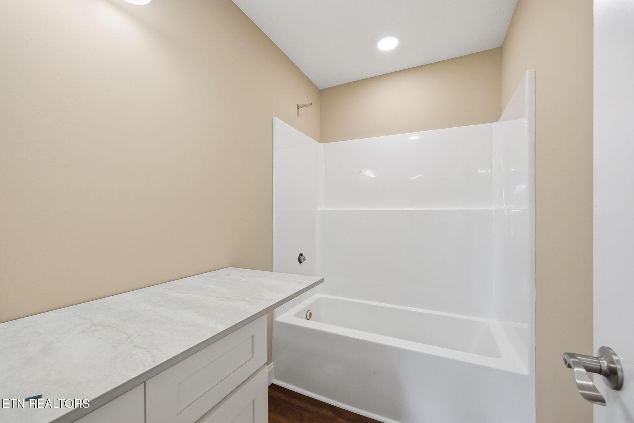11-web-or-mls-011_305SFowler - 305A S Fowler St, Clinton, TN 37716
