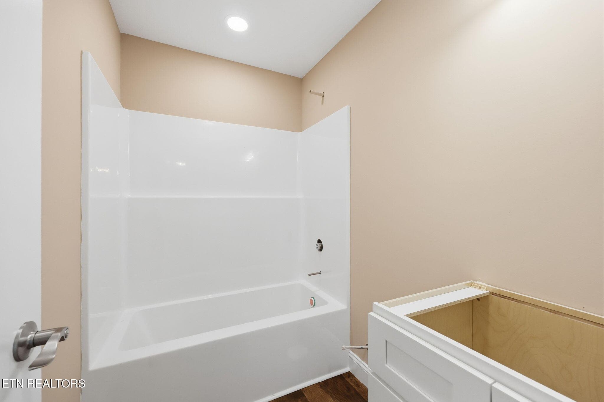 18-web-or-mls-018_305SFowler - 305A S Fowler St, Clinton, TN 37716