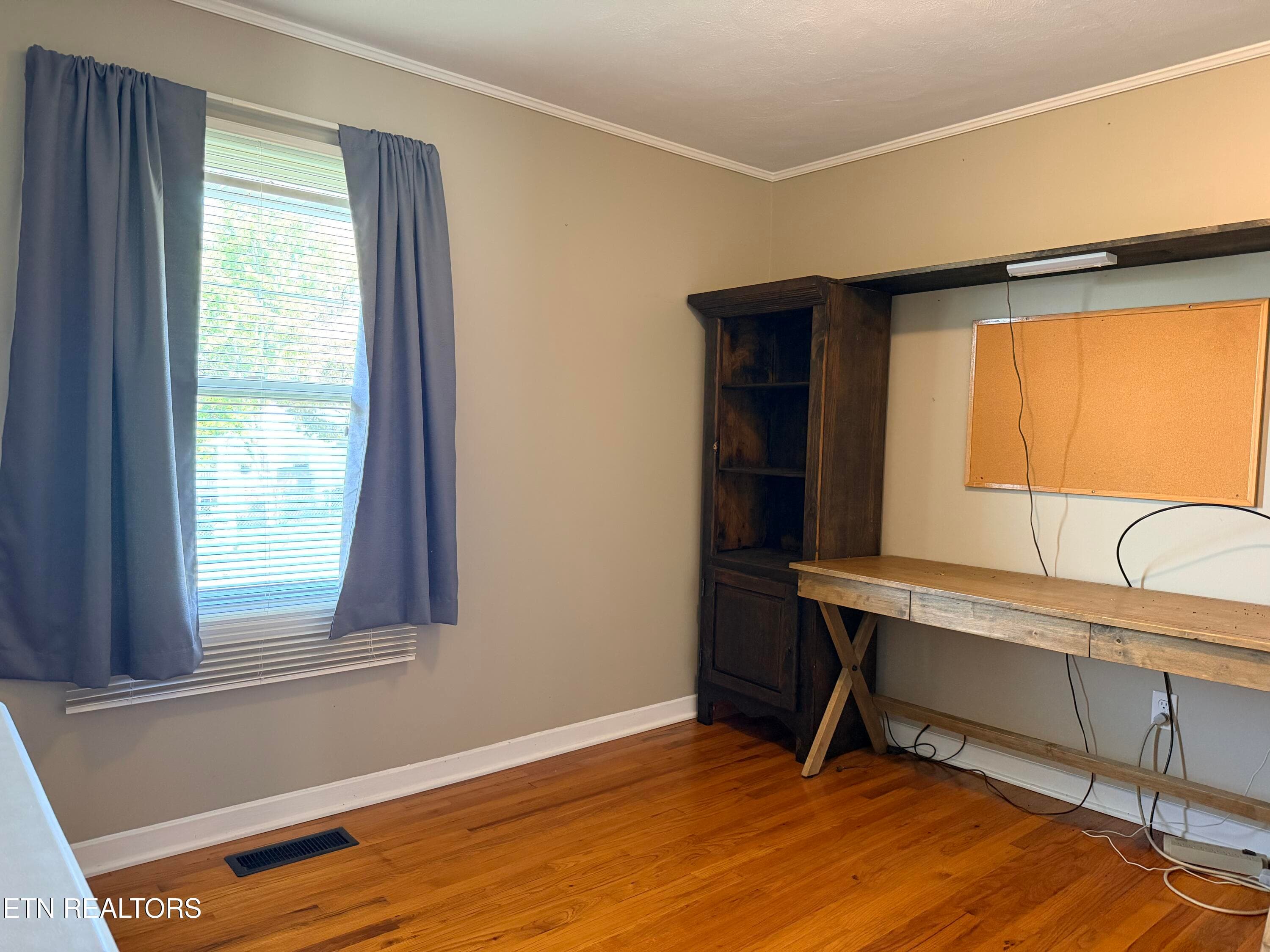 Bedroom / office - 1379 Byrd Circle, Kingston, TN 37763