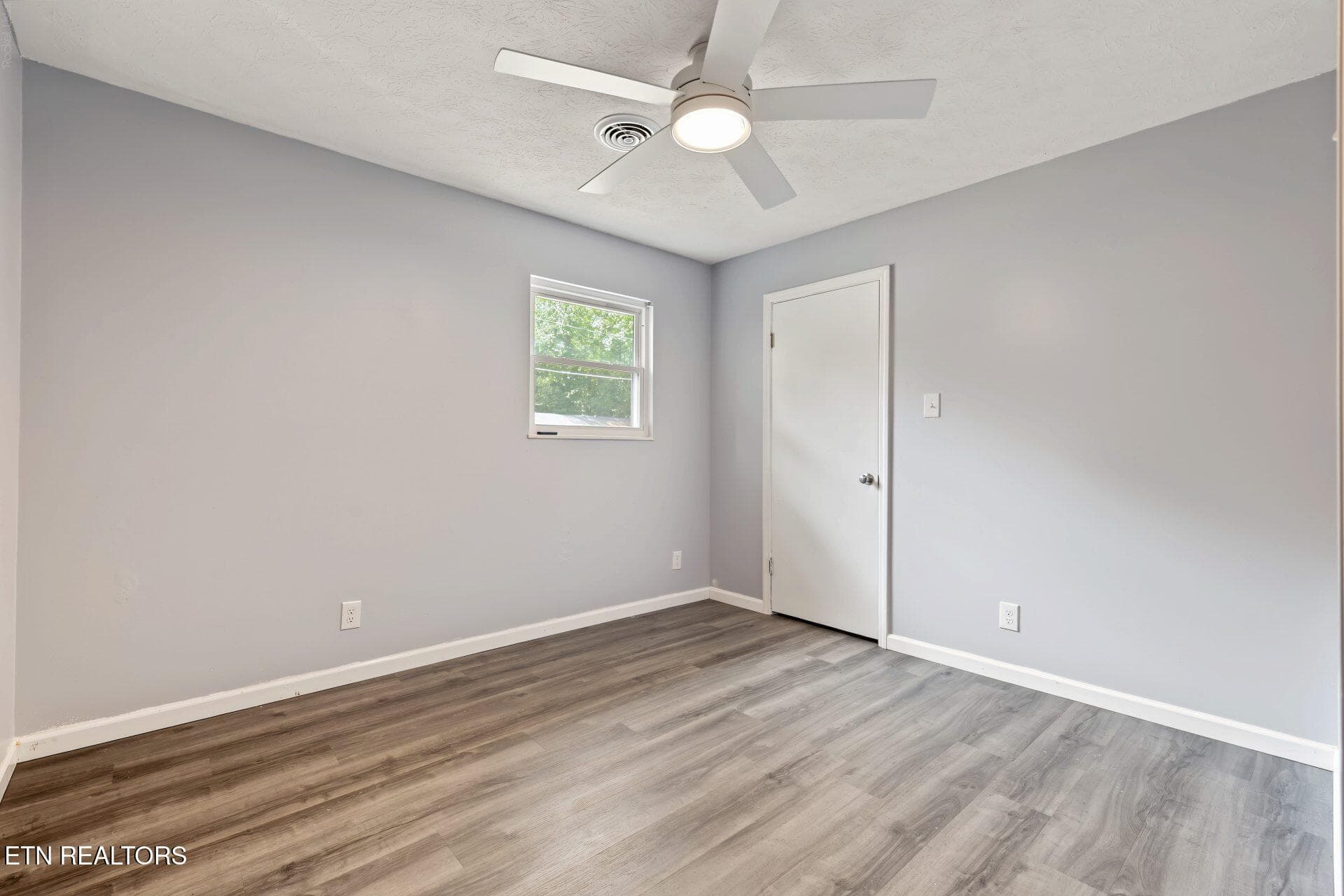 27_beyc6ab42ab336fed - 14 Cooper Lane, Oak Ridge, TN 37830