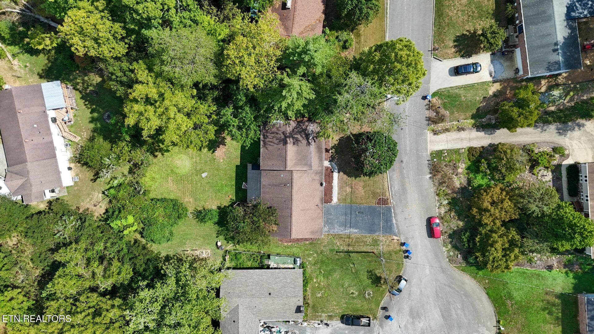 39_beyc6ab42b2e7a51d - 14 Cooper Lane, Oak Ridge, TN 37830