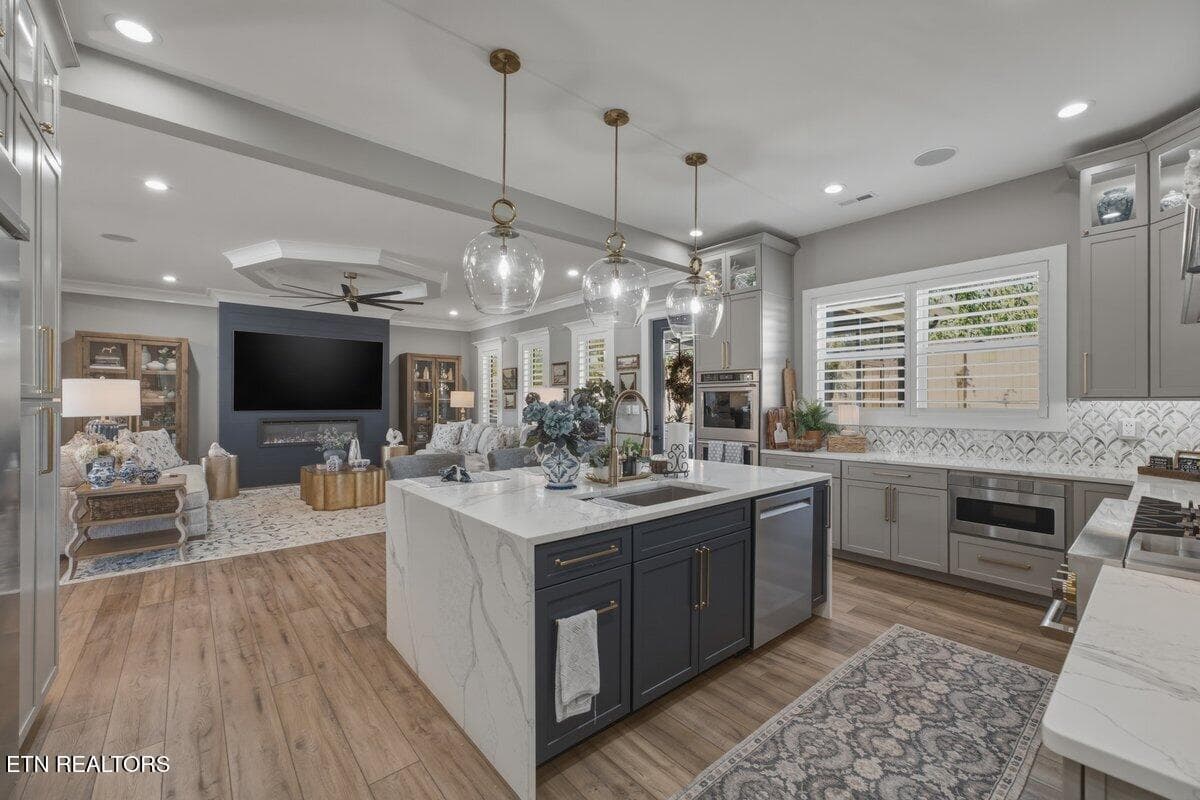 Kitchen 2 (1) - 2627 Tuckaleechee Pike, Maryville, TN 37803