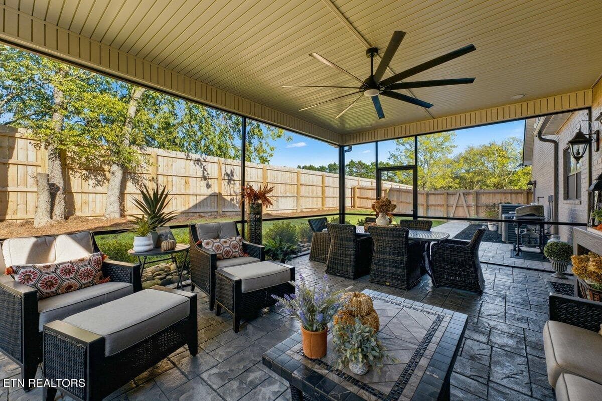 Patio 3 - 2627 Tuckaleechee Pike, Maryville, TN 37803