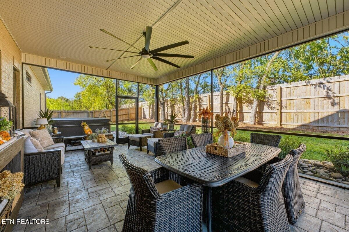 Patio - 2627 Tuckaleechee Pike, Maryville, TN 37803