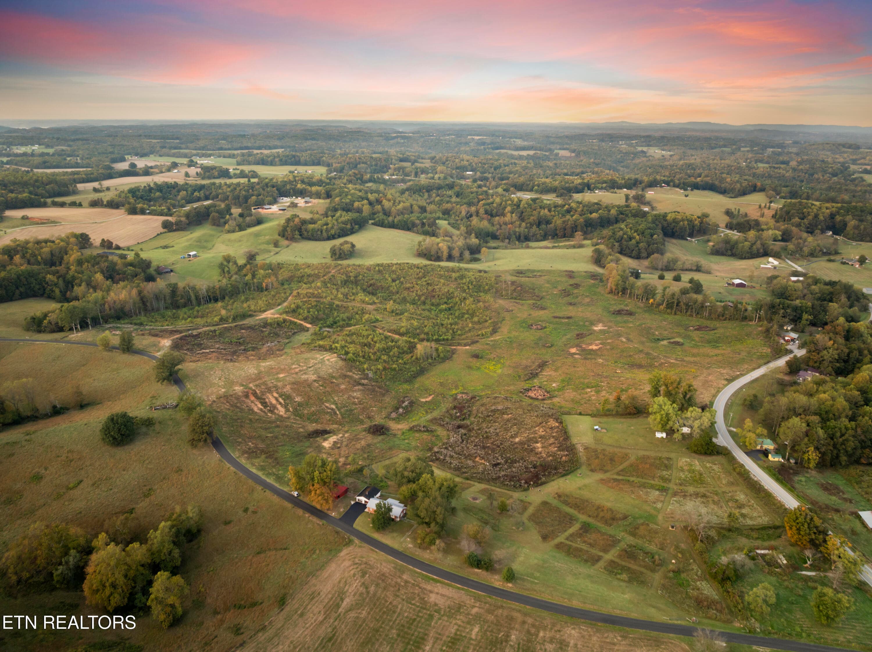 DJI_20261015174305_0040_D (1) - Stover Rd (15.64 ac) Rd, Livingston, TN 38570, Livingston
