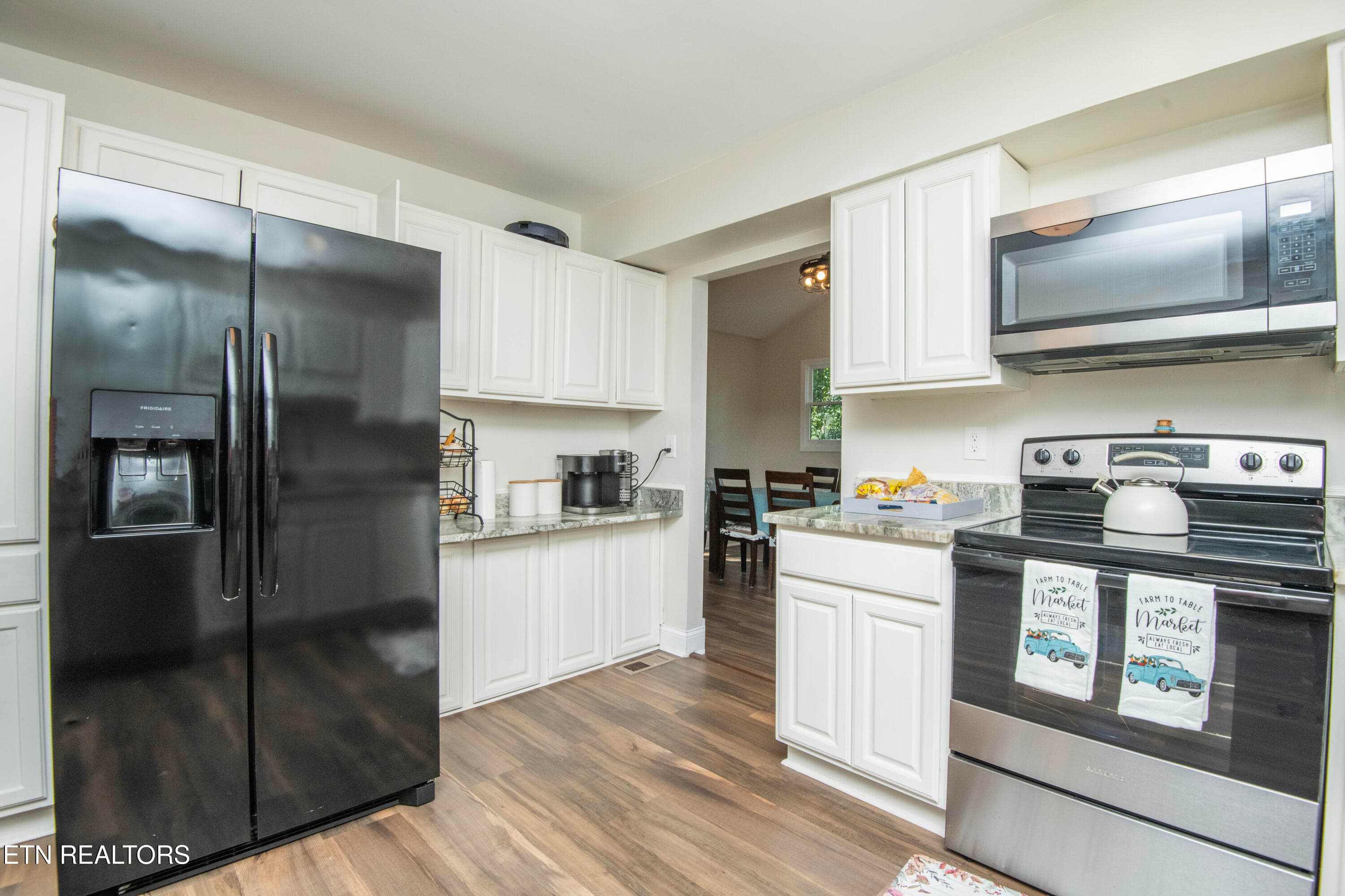 kitchen - 1612 NW Helmbolt Rd, Knoxville, TN 37909