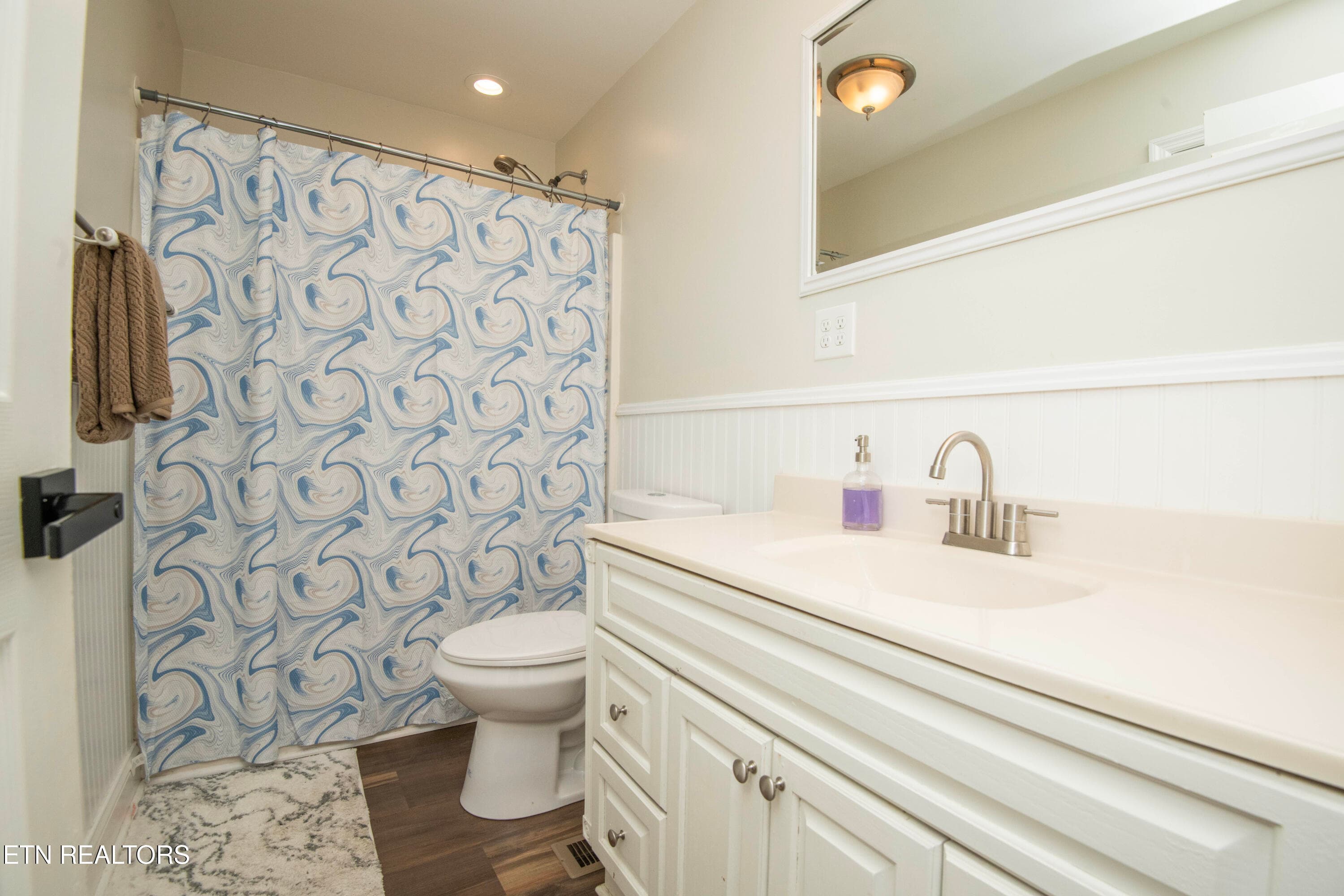 second bath - 1612 NW Helmbolt Rd, Knoxville, TN 37909