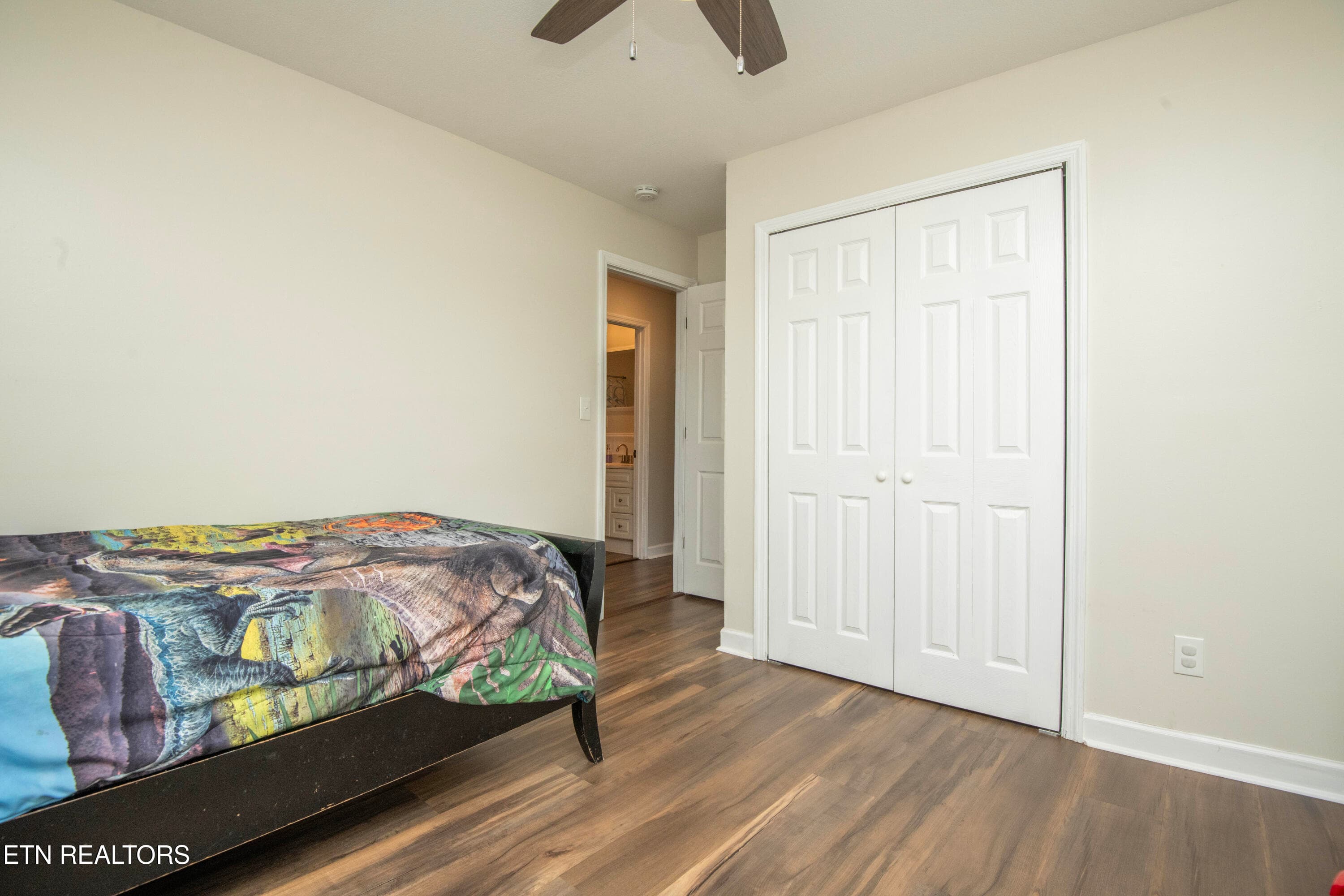 second bed 2 - 1612 NW Helmbolt Rd, Knoxville, TN 37909