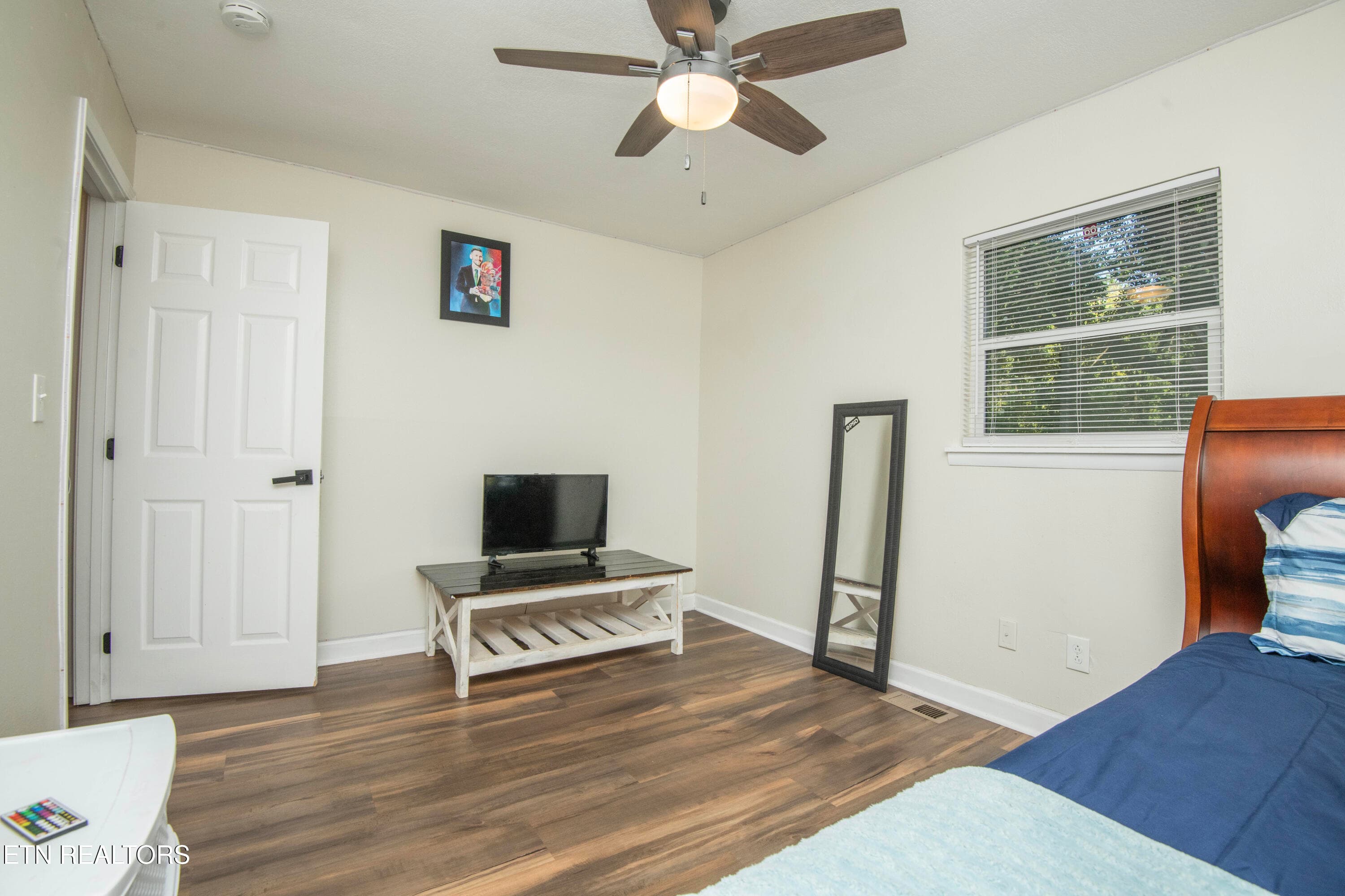 third bed 2 - 1612 NW Helmbolt Rd, Knoxville, TN 37909