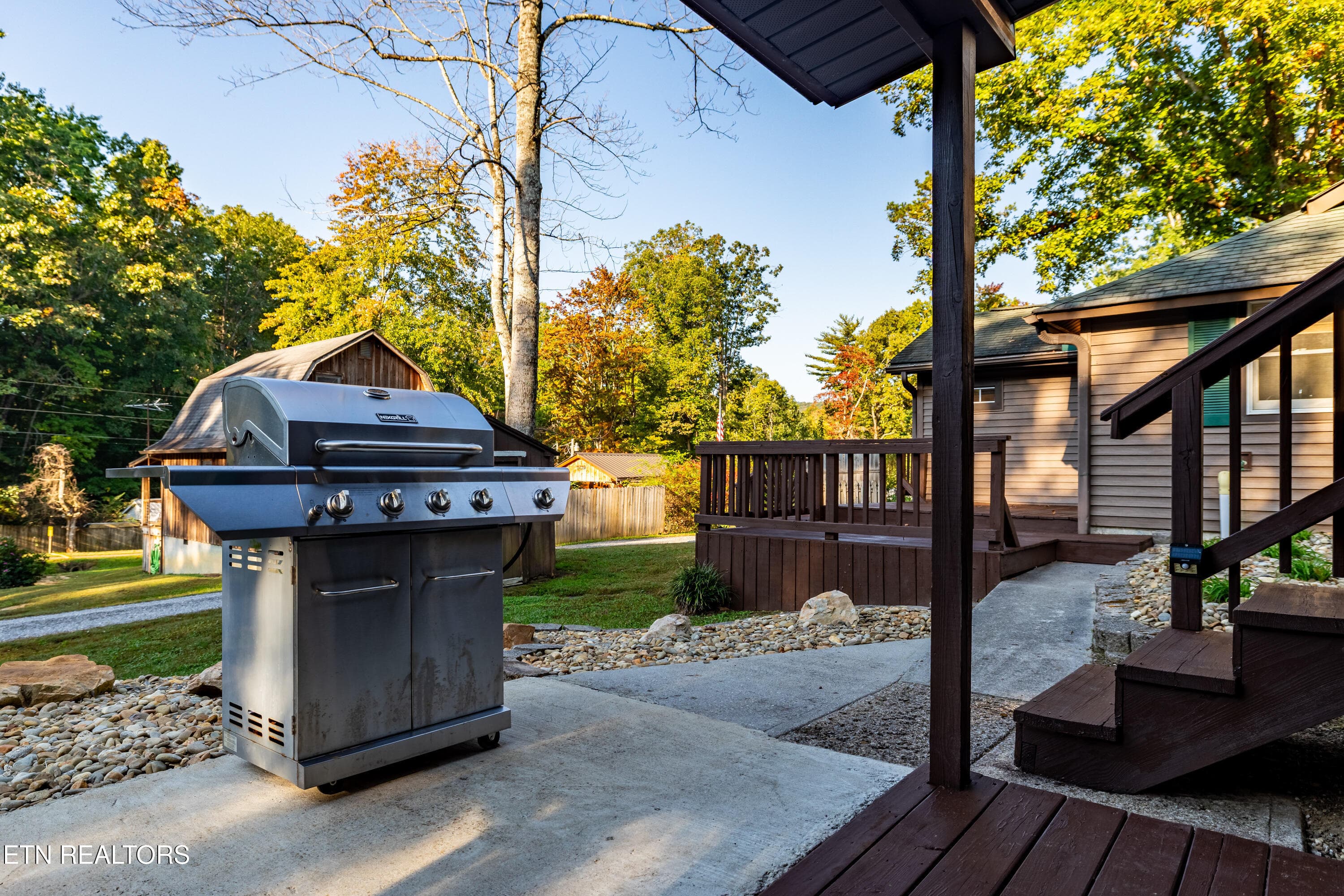 6010GeorgiaSt-12 - 6010 Georgia St, Tallassee, TN 37878, Tallassee