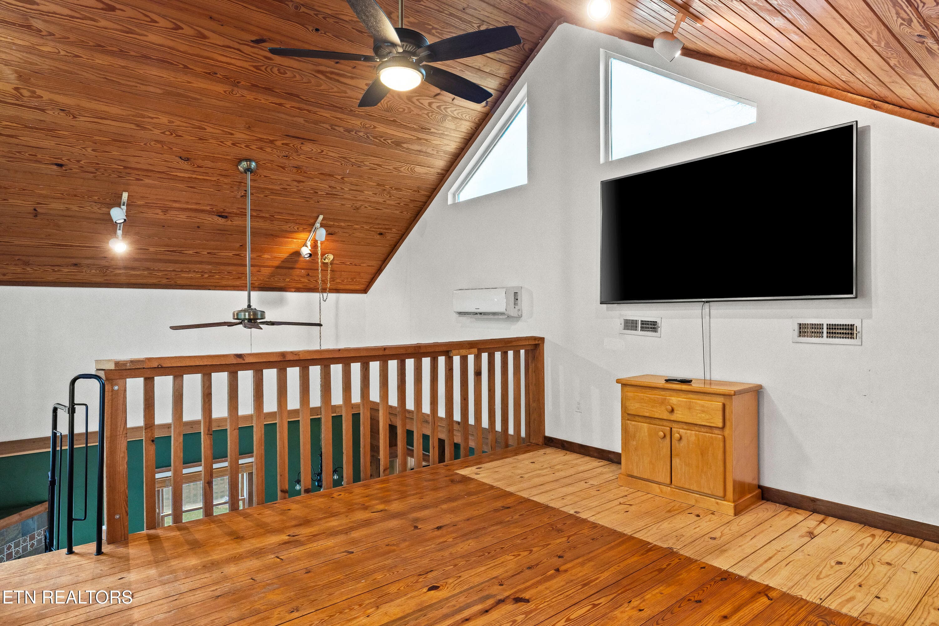 6010GeorgiaSt-26 - 6010 Georgia St, Tallassee, TN 37878, Tallassee