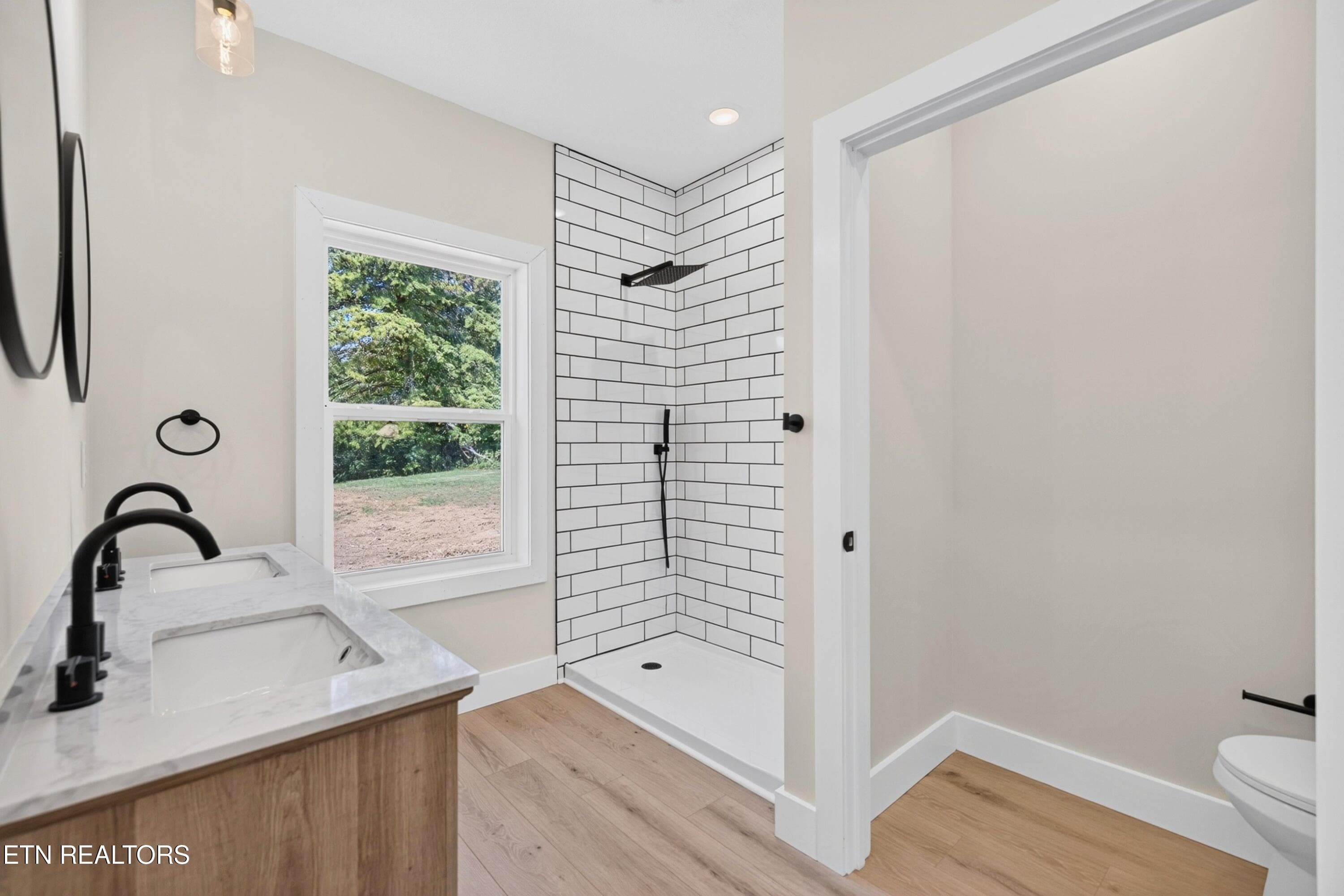 primary bath - 3922 Marty Drive, Morristown, TN 37814