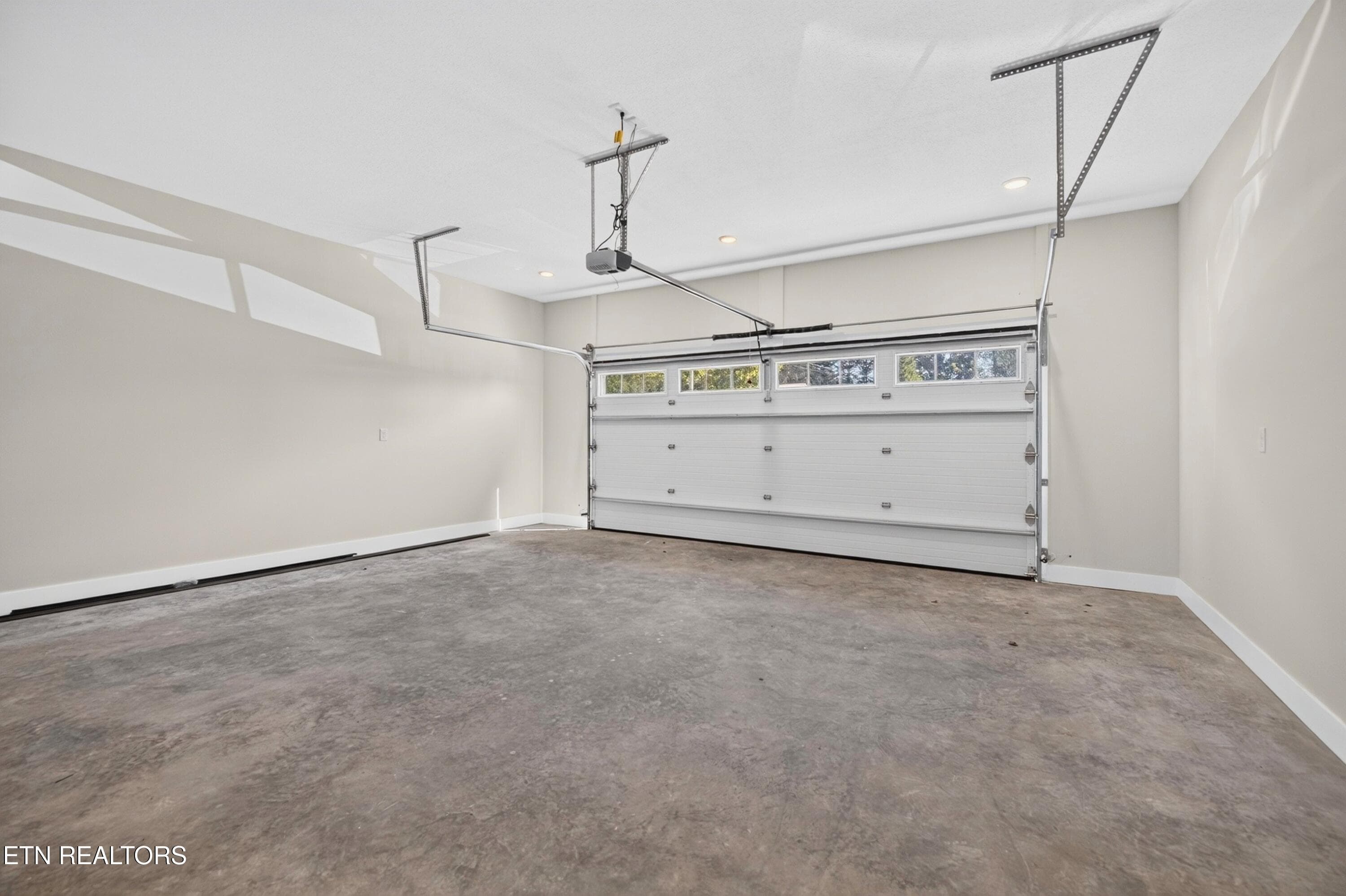 garage - 3922 Marty Drive, Morristown, TN 37814