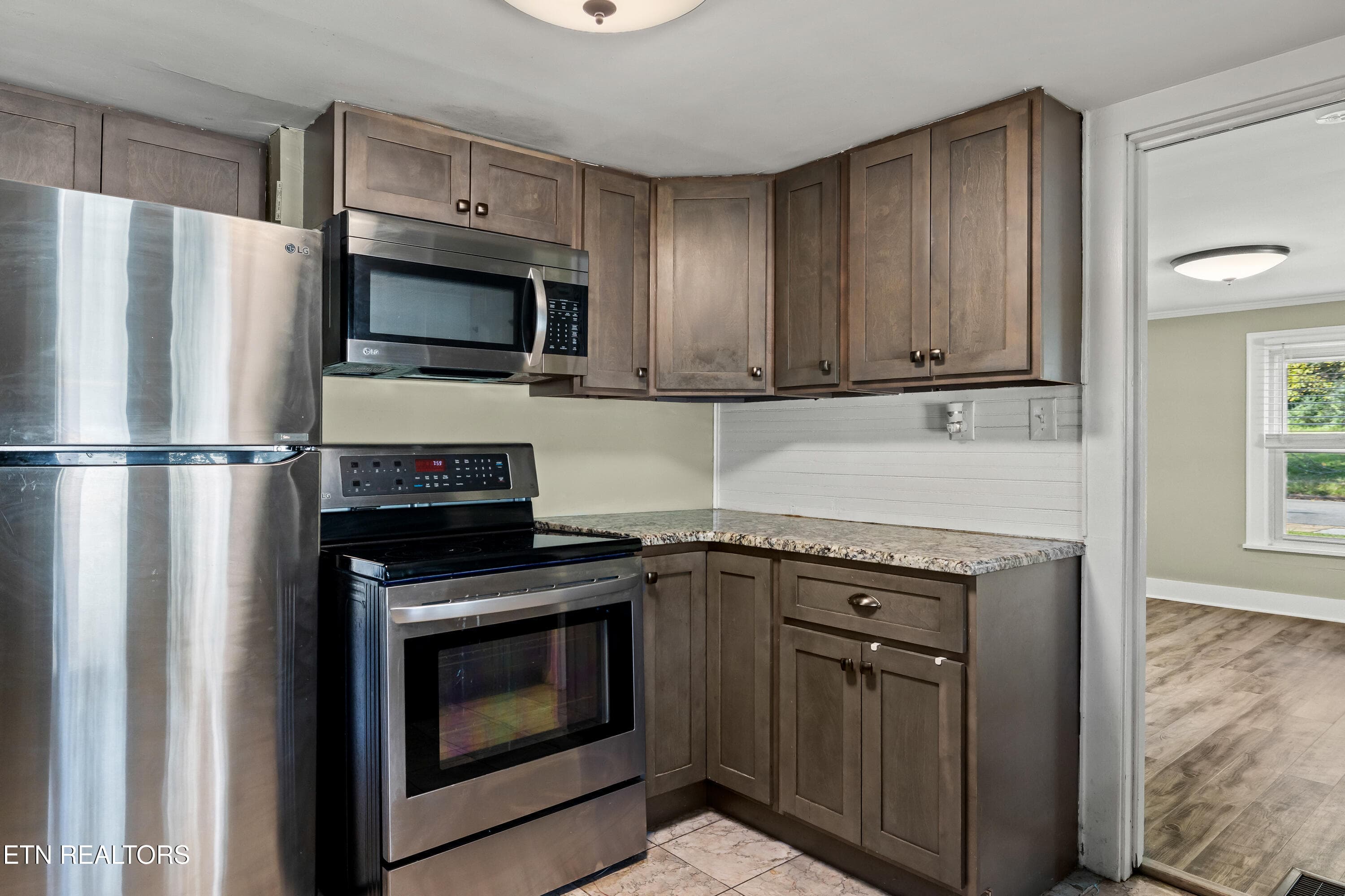 625MedarisSt-9 - 625 Medaris St, Clinton, TN 37716