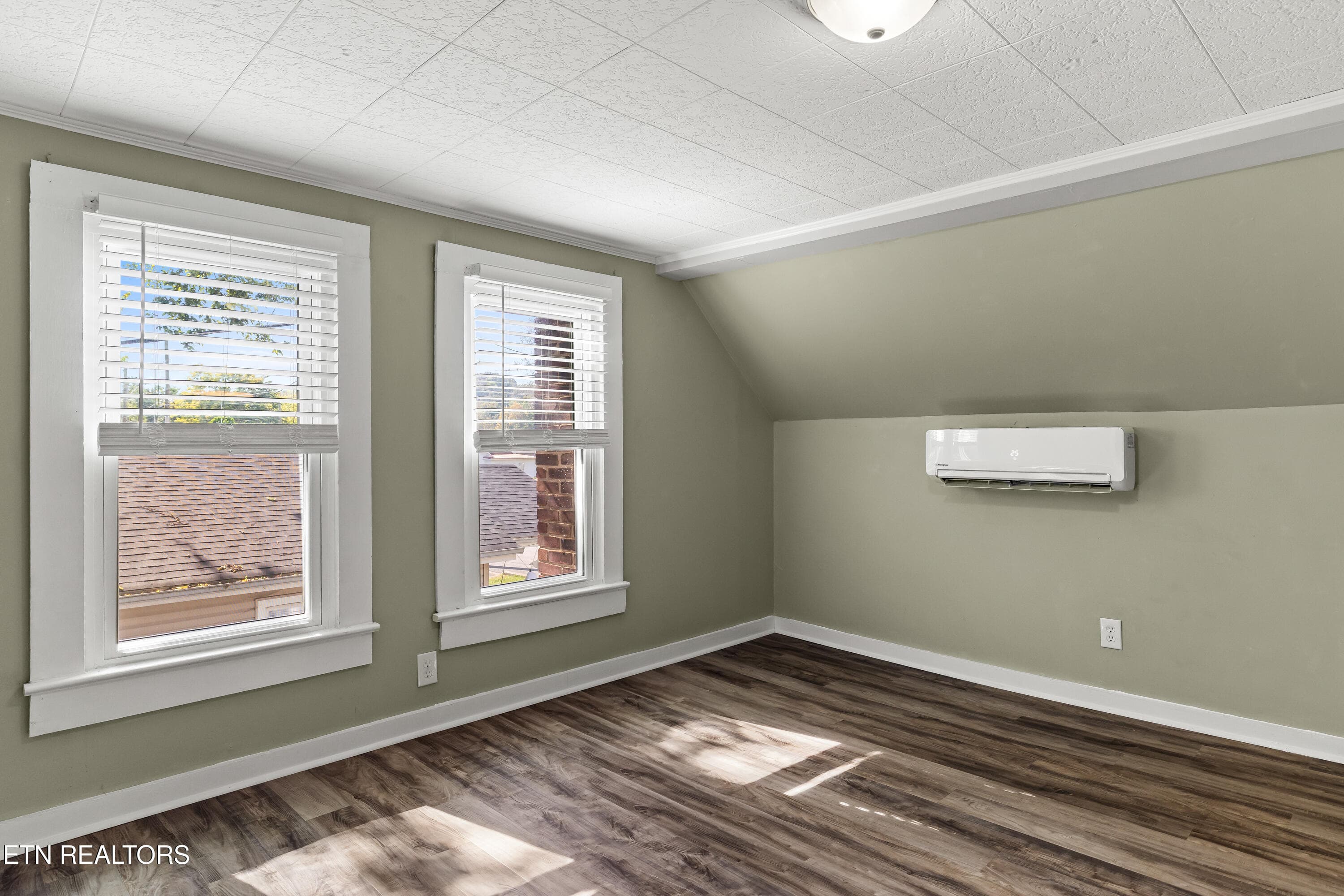 625MedarisSt-23 - 625 Medaris St, Clinton, TN 37716