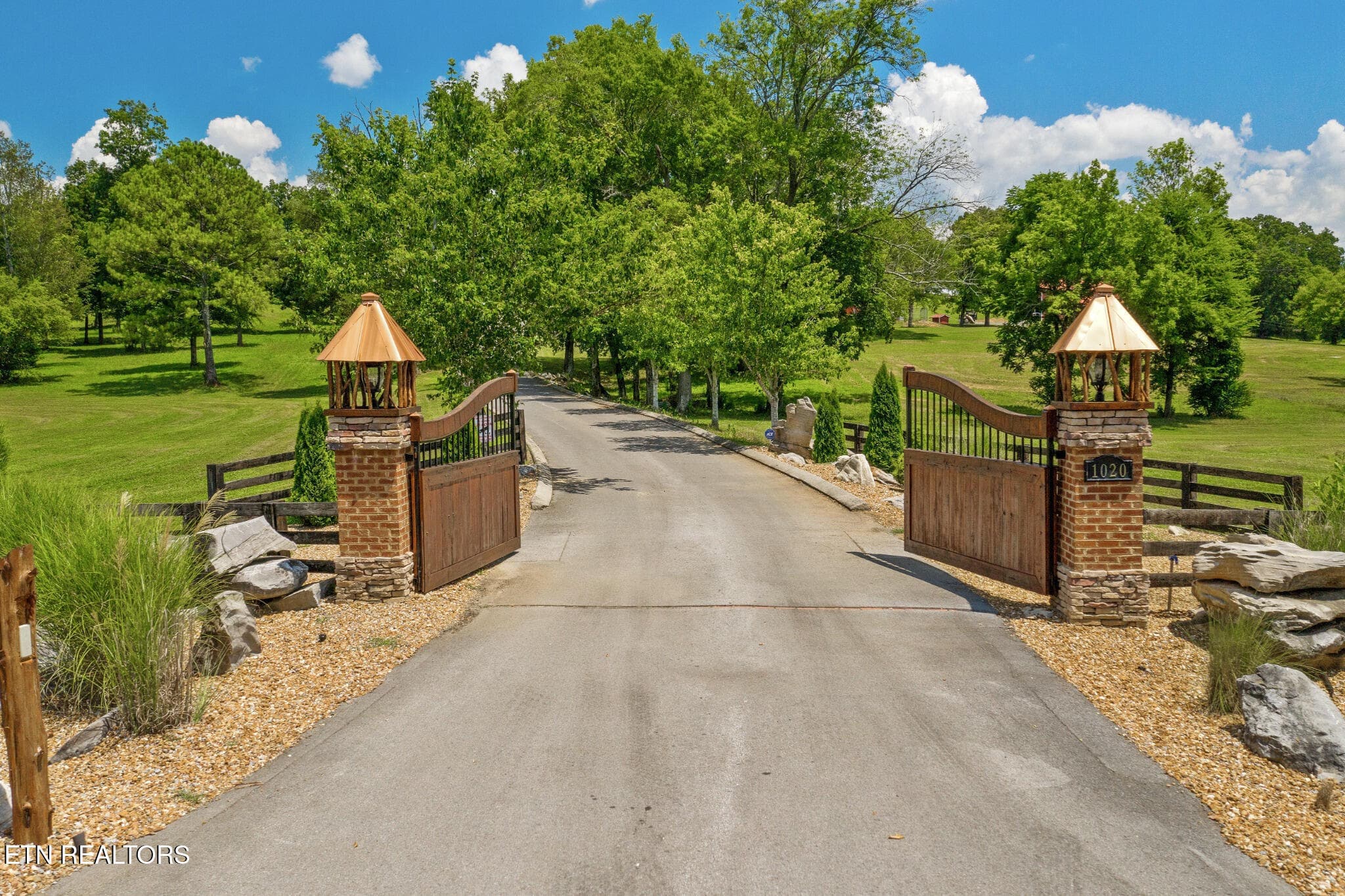 43_beyc6ad2ab9172384 - 1020 Thomas Rd, Benton, TN 37307