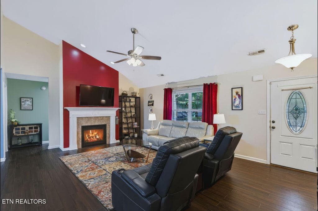 great room 2 - 6479 Painter Farm Lane, Knoxville, TN 37931, Knoxville