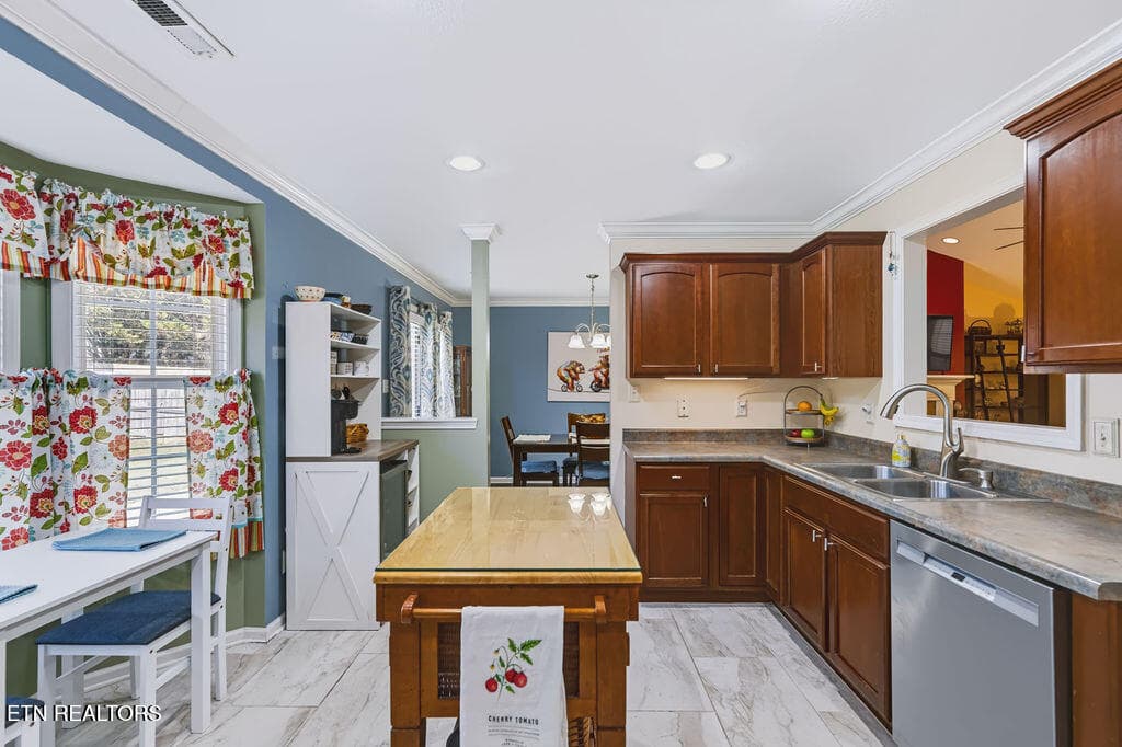 kitchen 1 - 6479 Painter Farm Lane, Knoxville, TN 37931, Knoxville