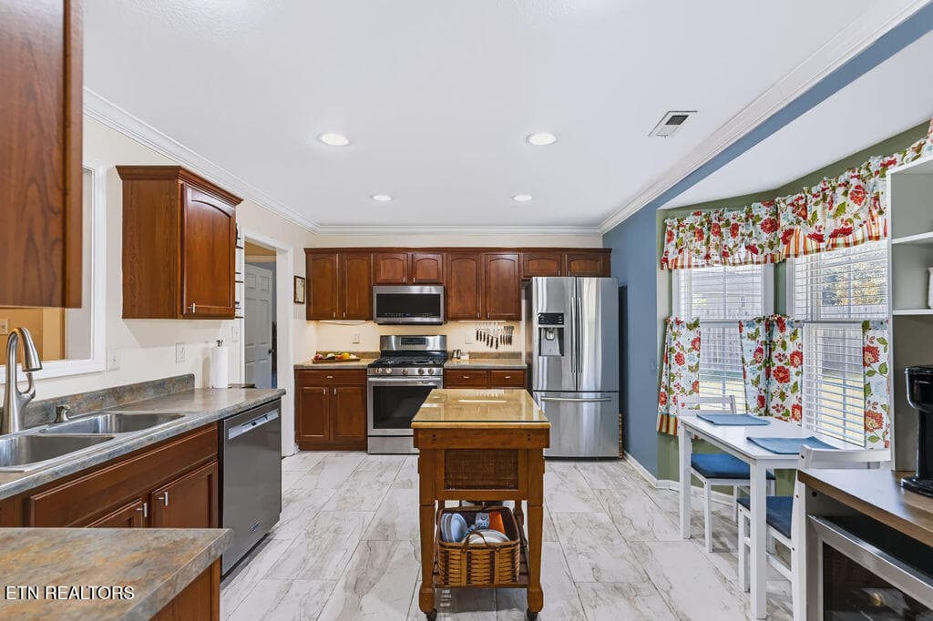 kitchen - 6479 Painter Farm Lane, Knoxville, TN 37931, Knoxville