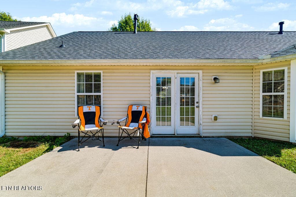 patio - 6479 Painter Farm Lane, Knoxville, TN 37931, Knoxville