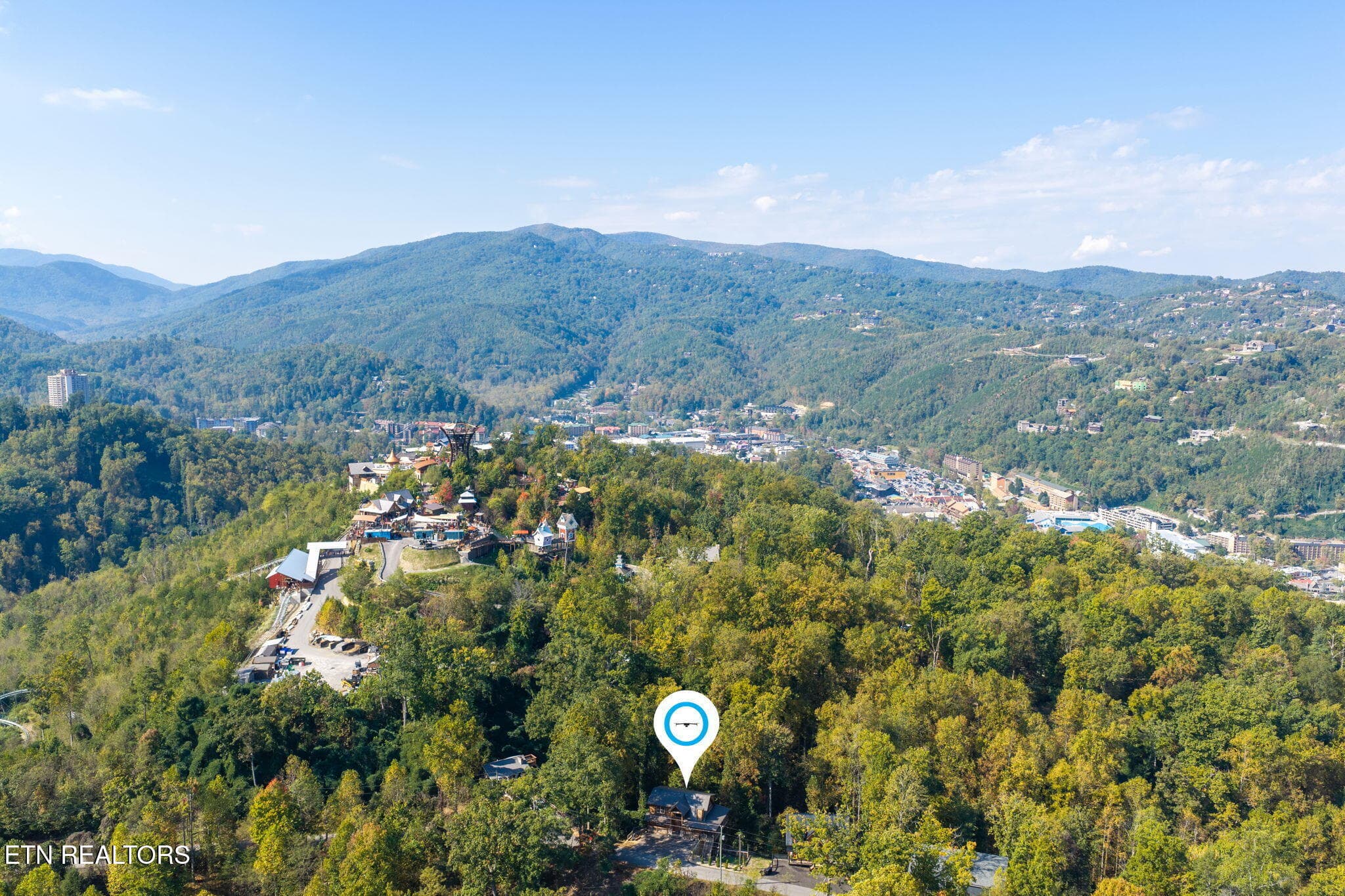 homesandvideos 826-1075m - 466 Loop Rd, Gatlinburg, TN 37738