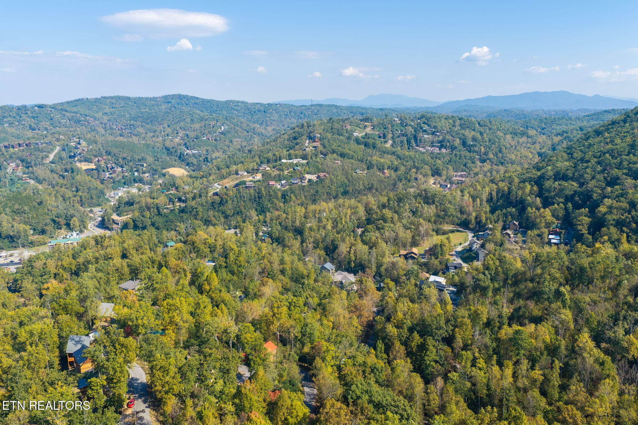 homesandvideos 826-1078 - 466 Loop Rd, Gatlinburg, TN 37738