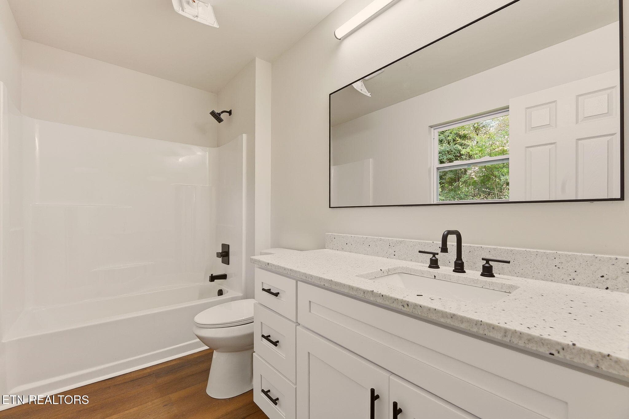 20-web-or-mls-FrstVw605 (20) - 605 Forest View Rd, Knoxville, TN 37919