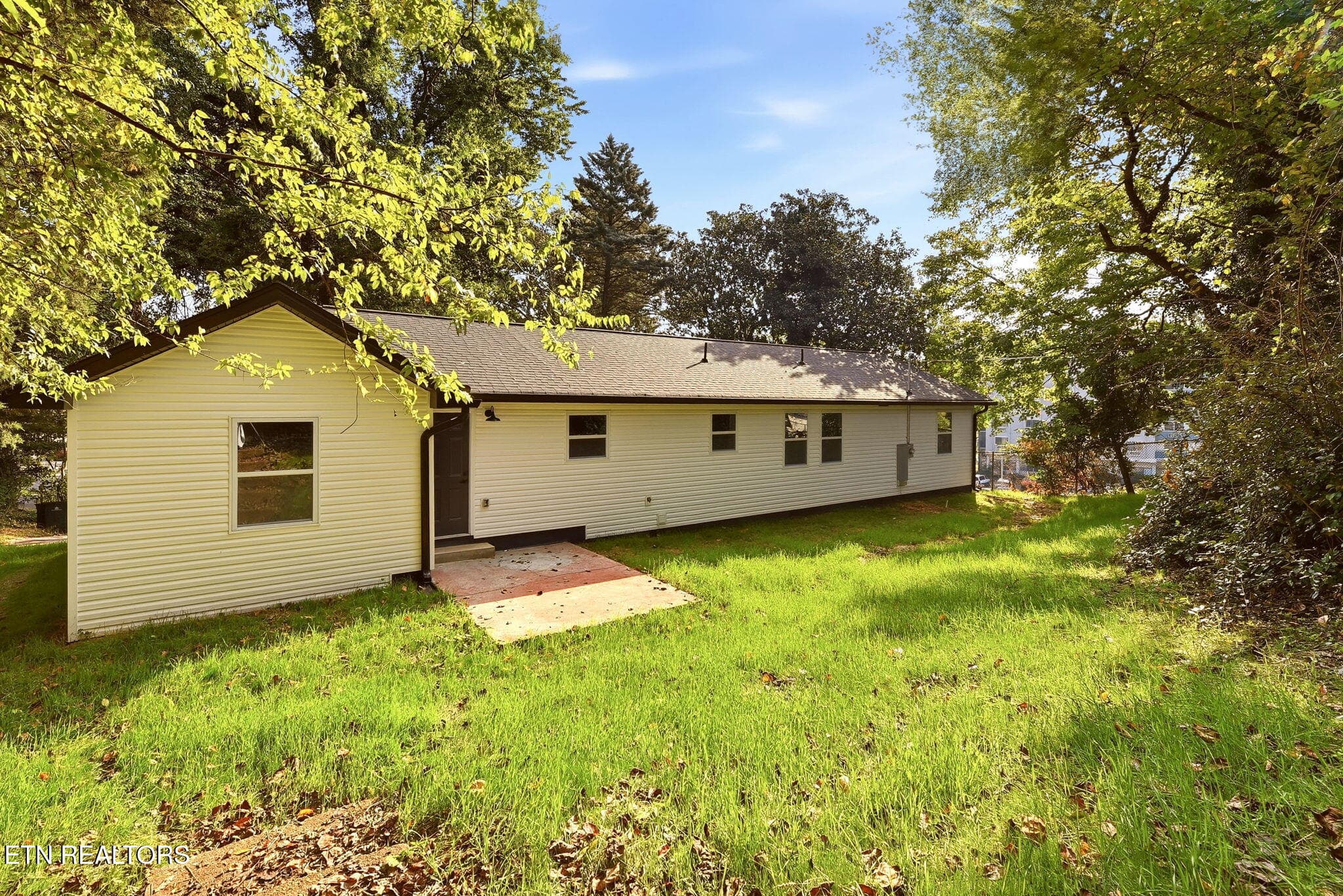 28-web-or-mls-FrstVw605 (28) - 605 Forest View Rd, Knoxville, TN 37919