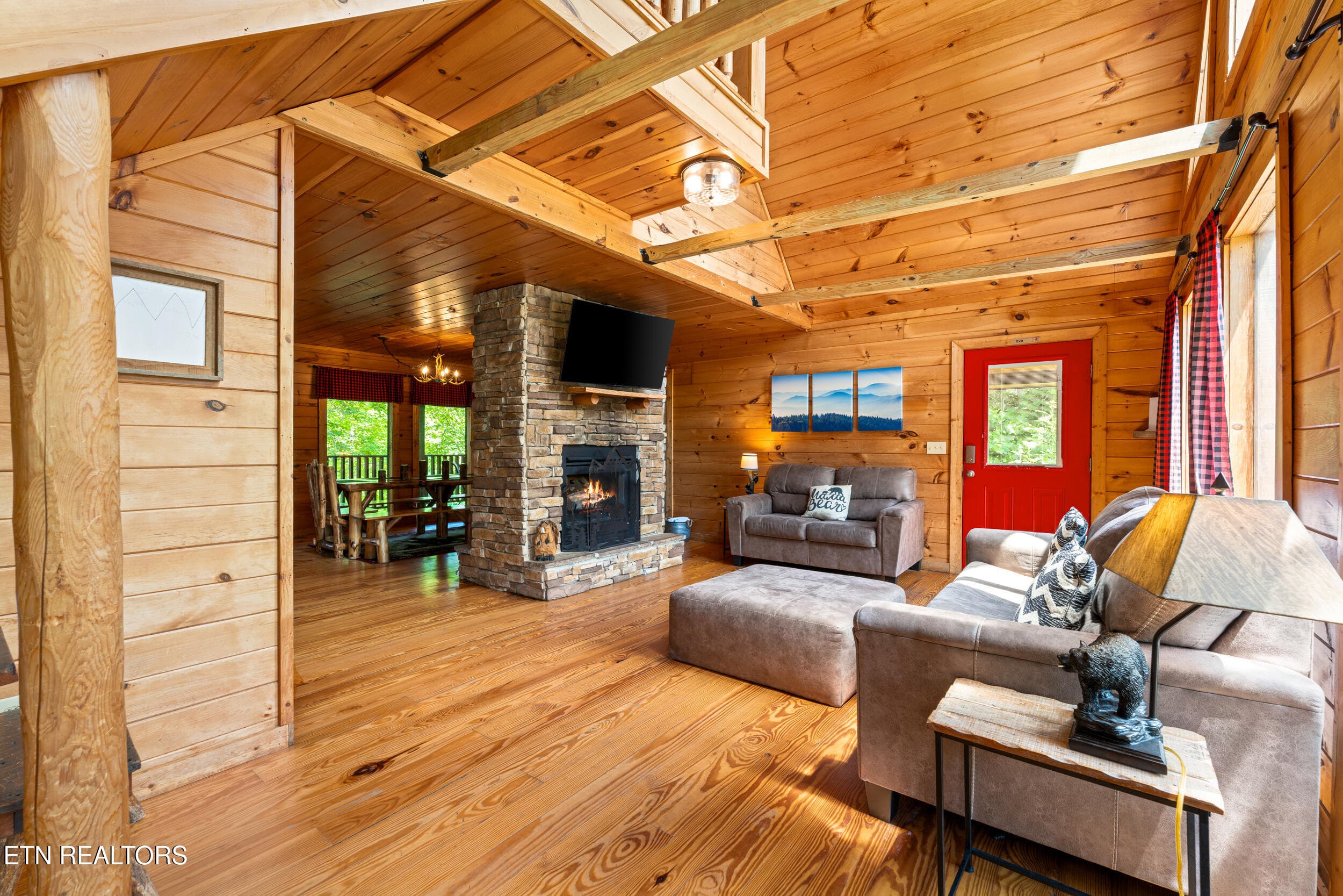 3520 bear pen gap rd-10 - 3420 No Business Way Way, Sevierville, TN 37876, Sevierville
