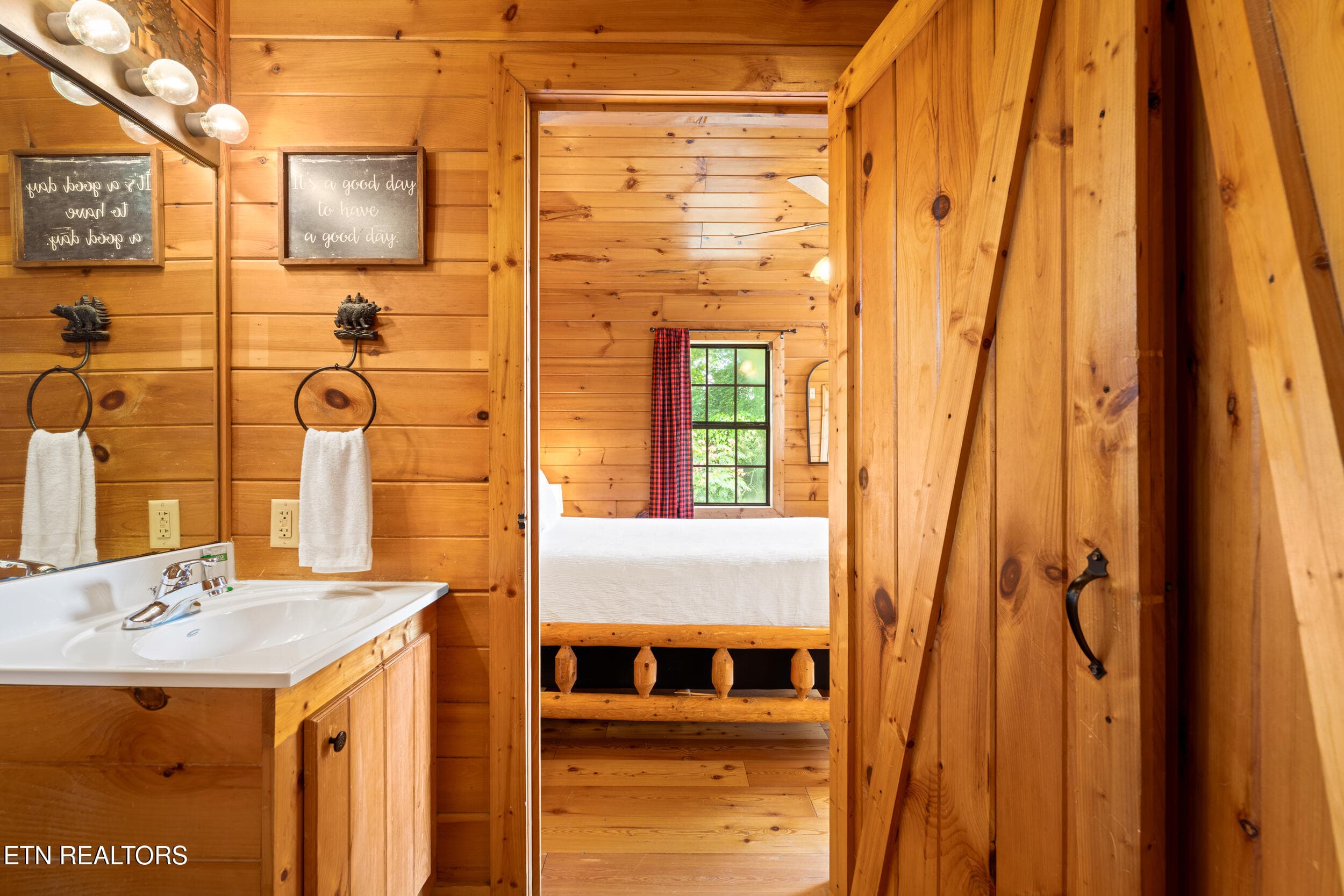 3520 bear pen gap rd-30 - 3420 No Business Way Way, Sevierville, TN 37876, Sevierville