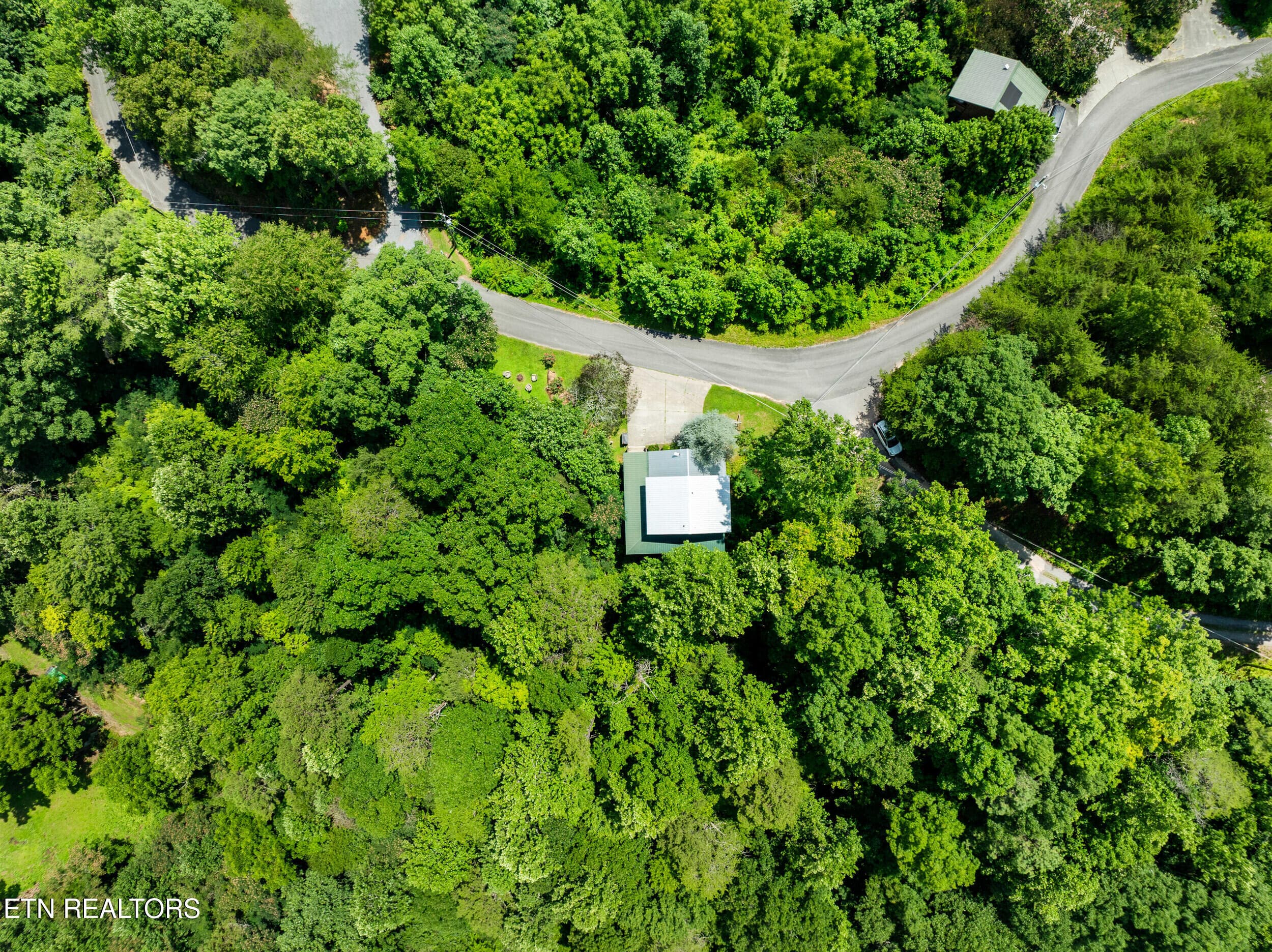 3520 bear pen gap rd-46 - 3420 No Business Way Way, Sevierville, TN 37876, Sevierville