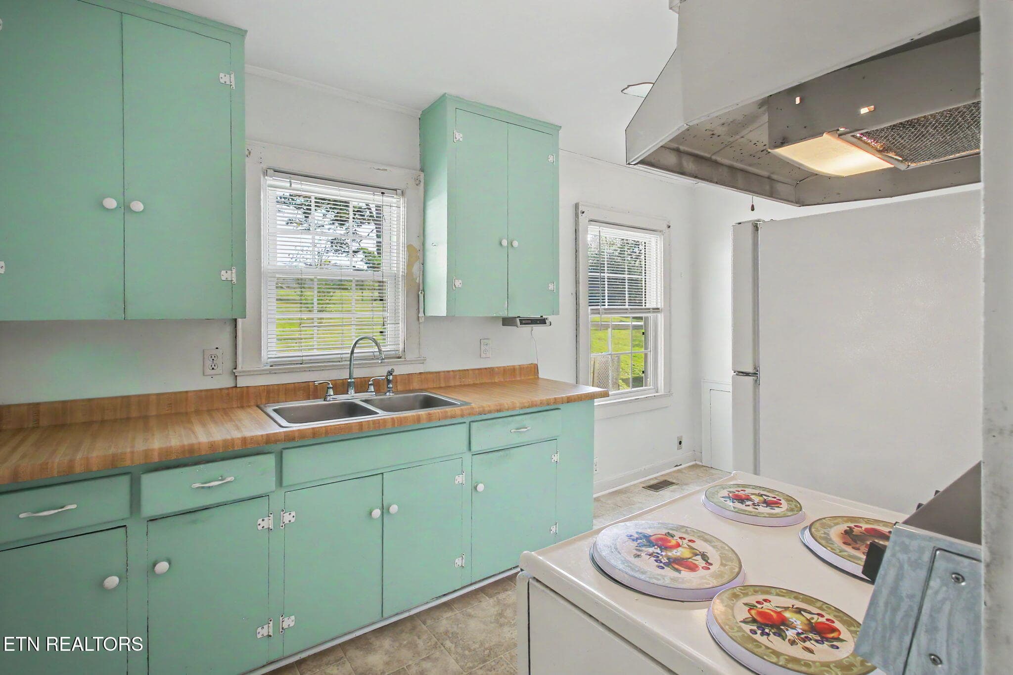 IMG_1260 - 5406 Greencrest Rd, Knoxville, TN 37918