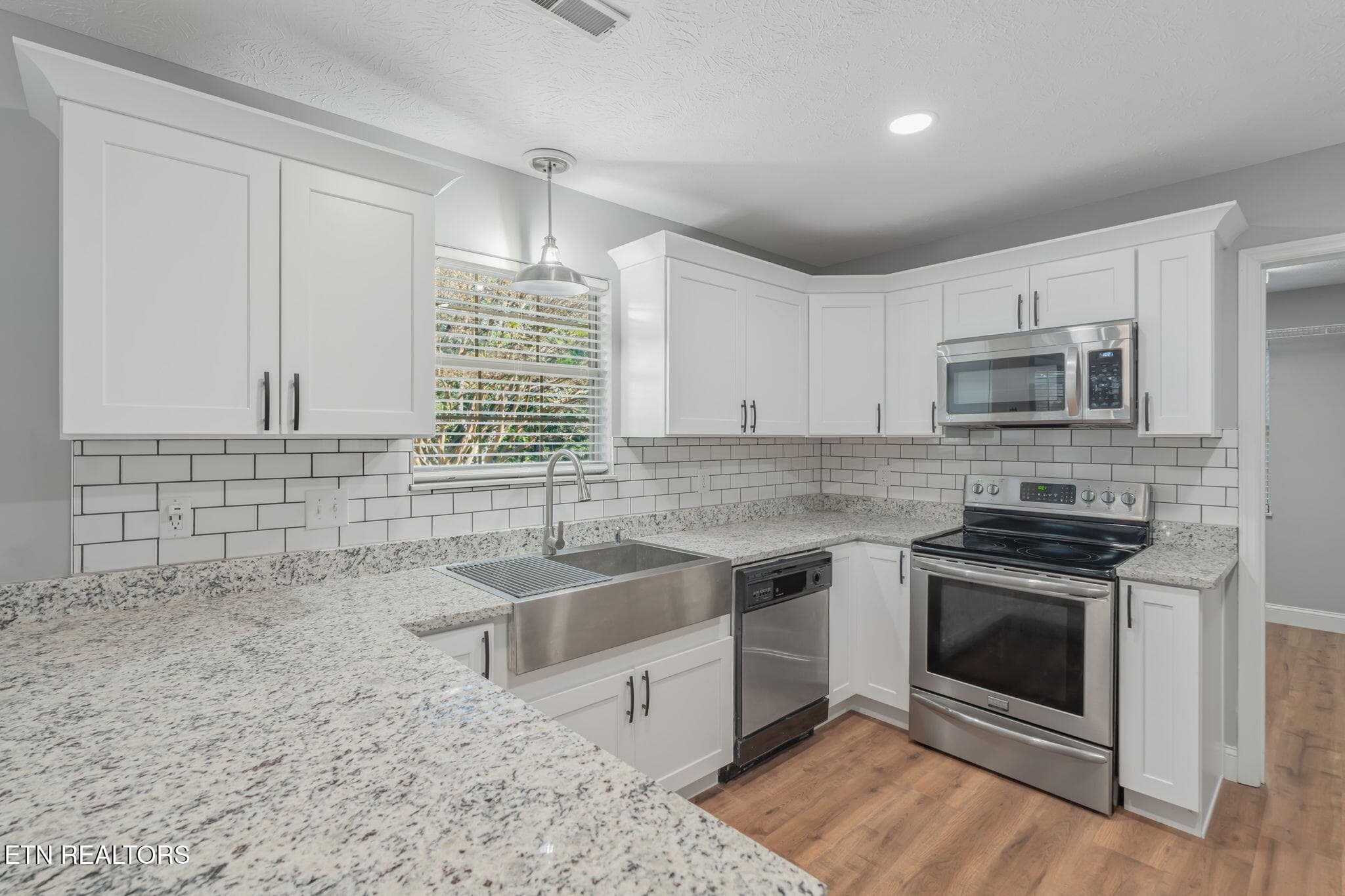 30-web-or-mls-1210 Oak Haven Road-37 - 1210 Oak Haven Rd, Knoxville, TN 37932, Knoxville