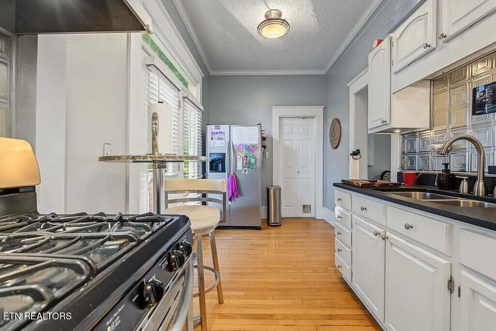 800 Wells - 800 Wells Ave, Knoxville, TN 37917