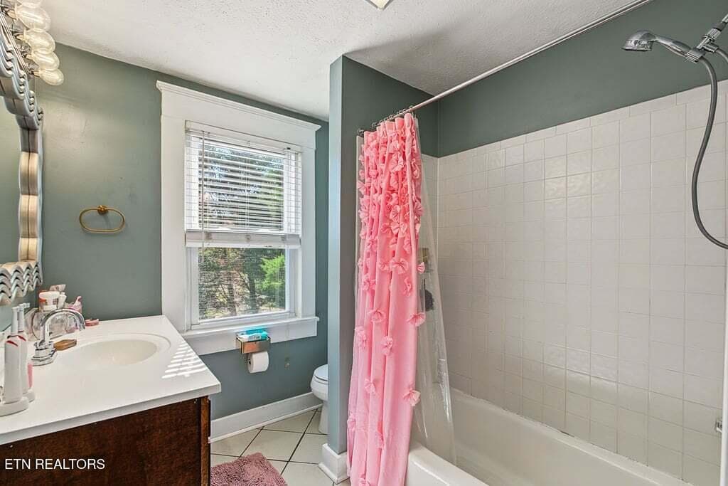 800 Wells - 800 Wells Ave, Knoxville, TN 37917