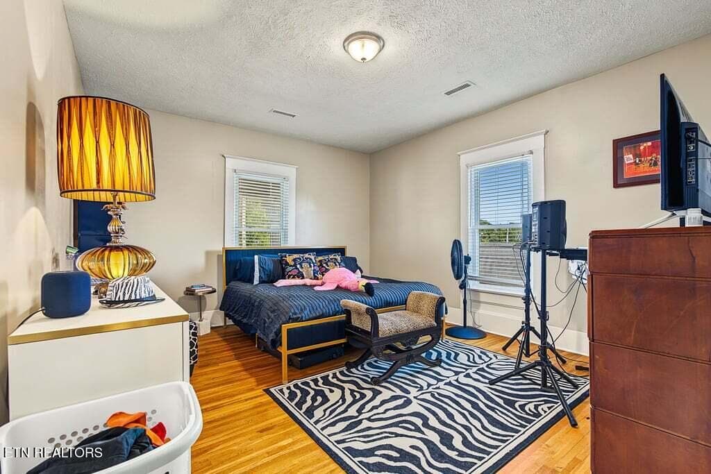 800 Wells - 800 Wells Ave, Knoxville, TN 37917
