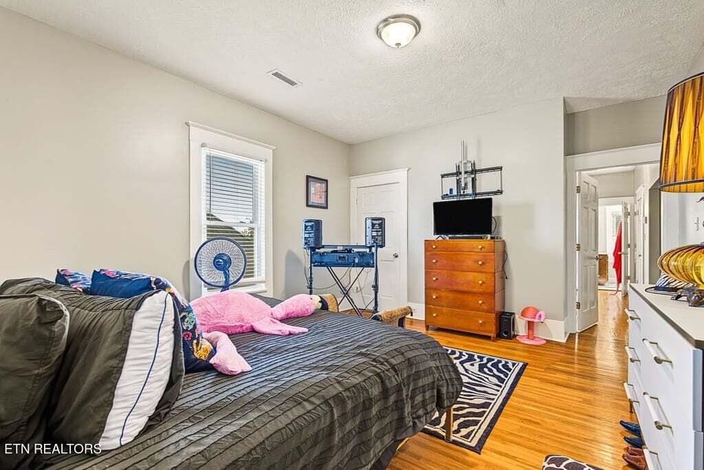 800 Wells - 800 Wells Ave, Knoxville, TN 37917