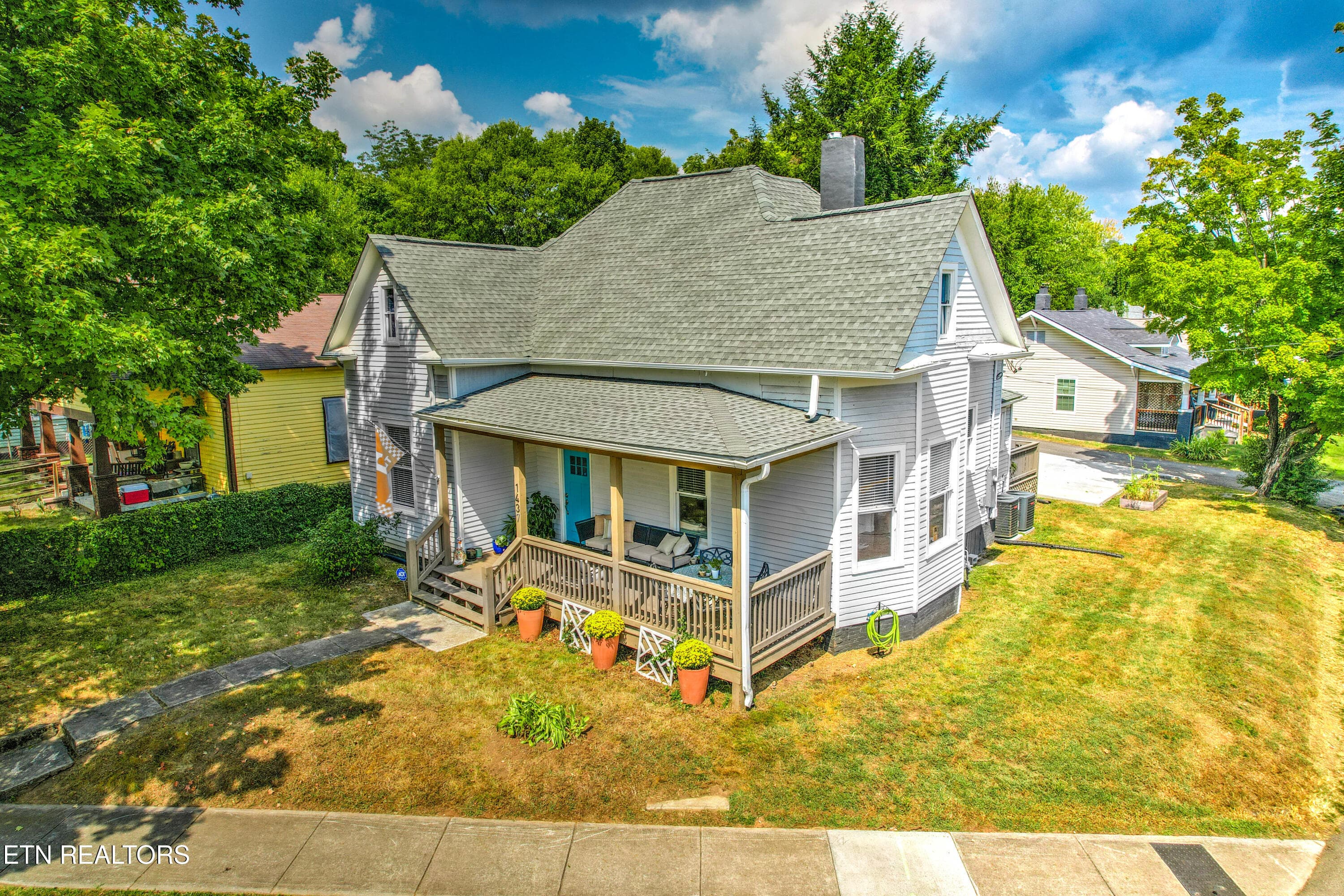 1437 Grainger Ave, Knoxville, TN 37917