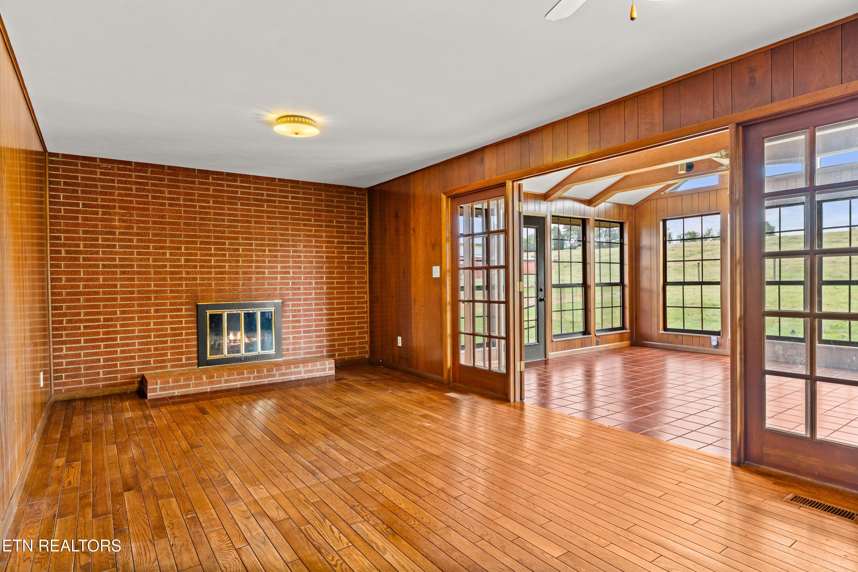 Family room & Sunroom - 5008 N Wildwood Rd, Maryville, TN 37804