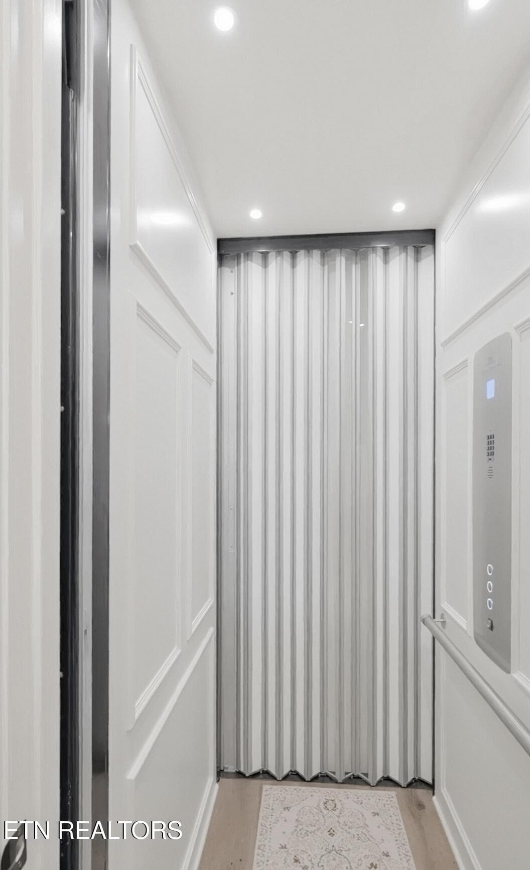 Private Residential Elevator - 2032 Cochran Rd, Maryville, TN 37803