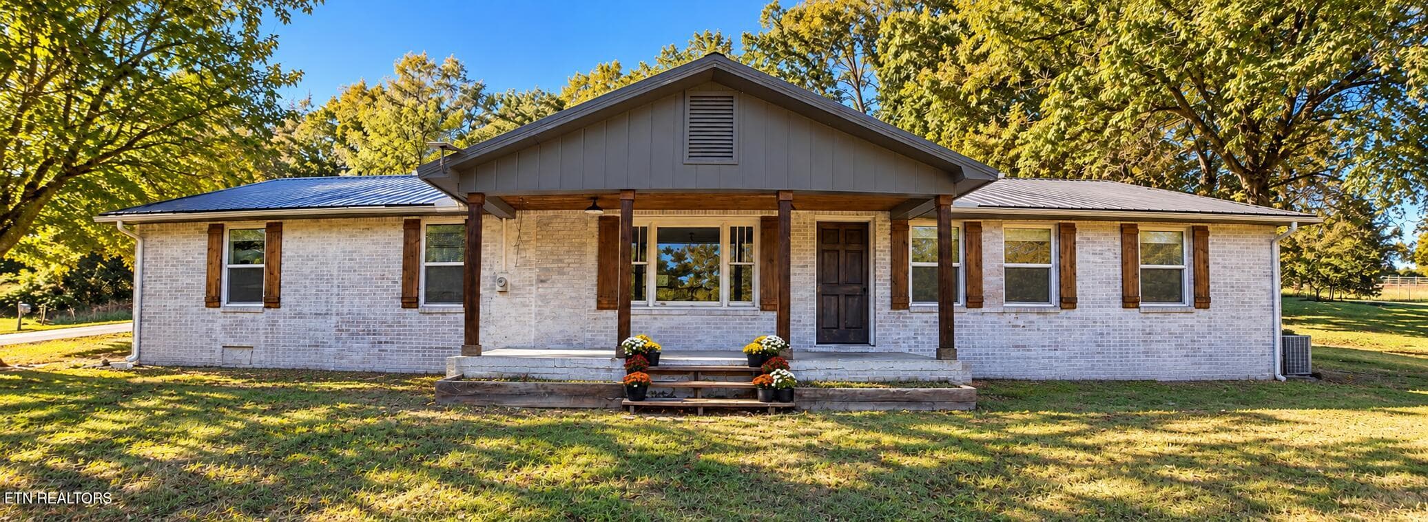 Front view of house - 146 Main Hollow Rd, Philadelphia, TN 37846