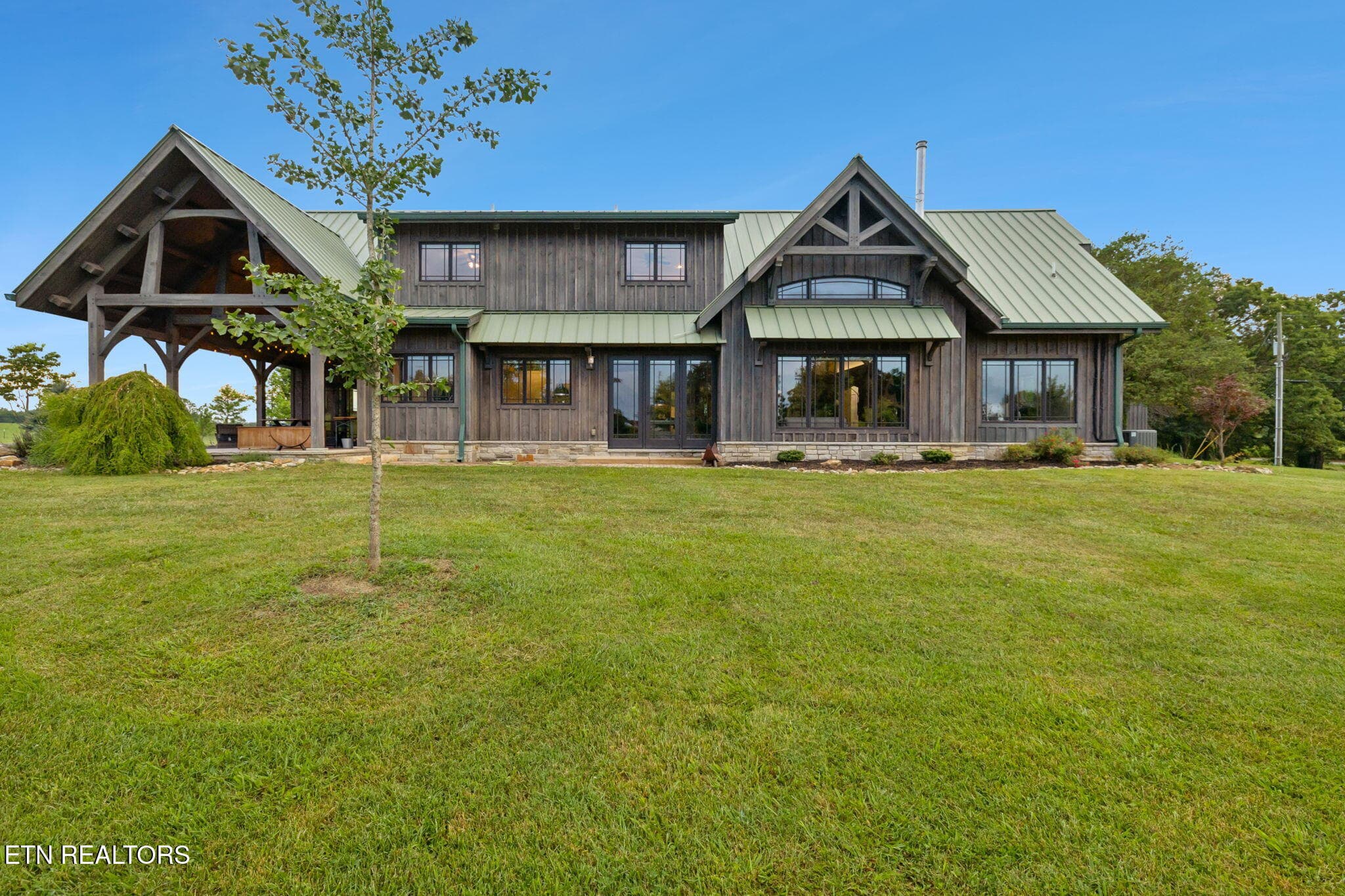 Back of Home - 3173 Genesis Rd, Crossville, TN 38571