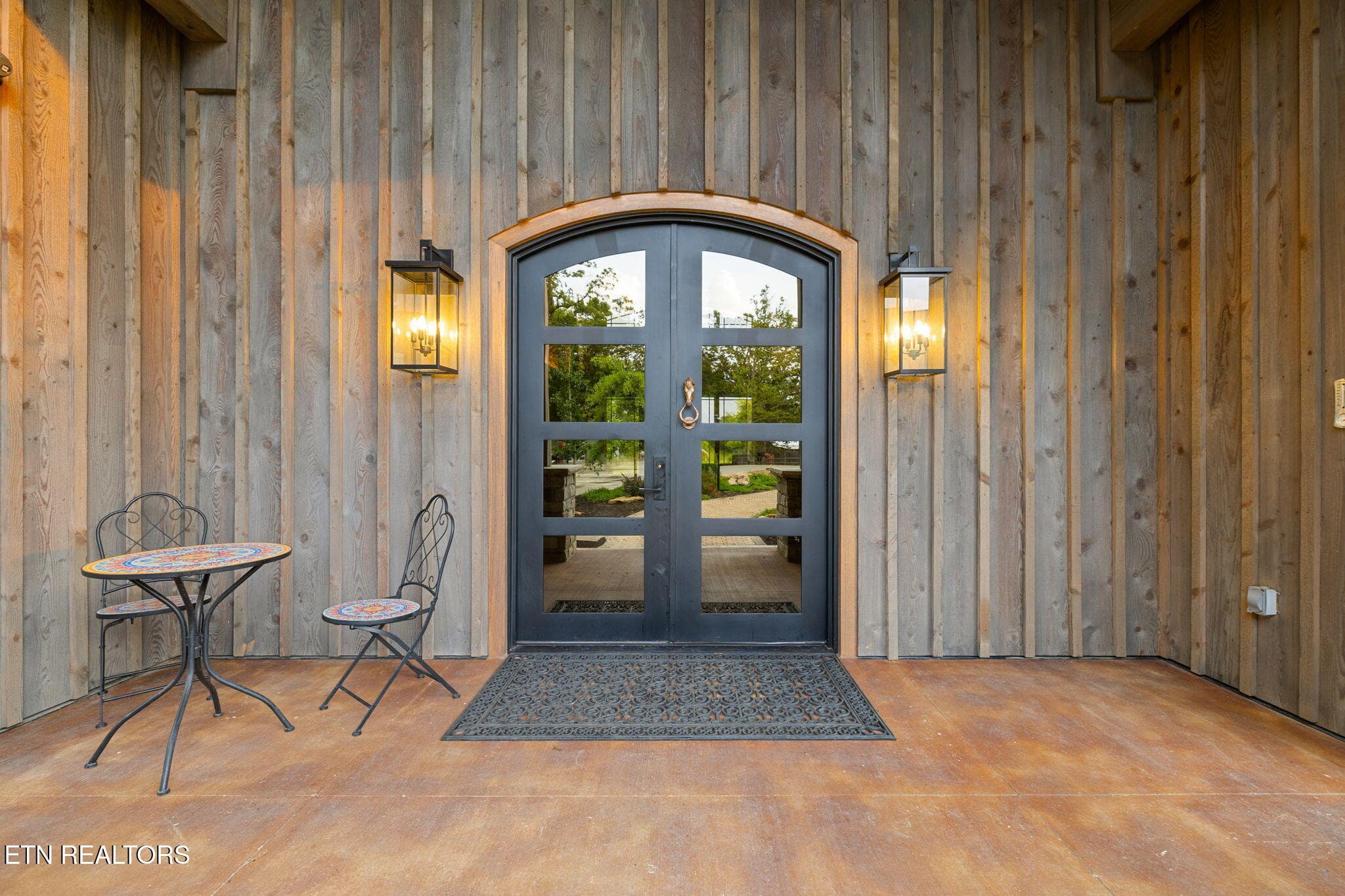 Front door entry - 3173 Genesis Rd, Crossville, TN 38571