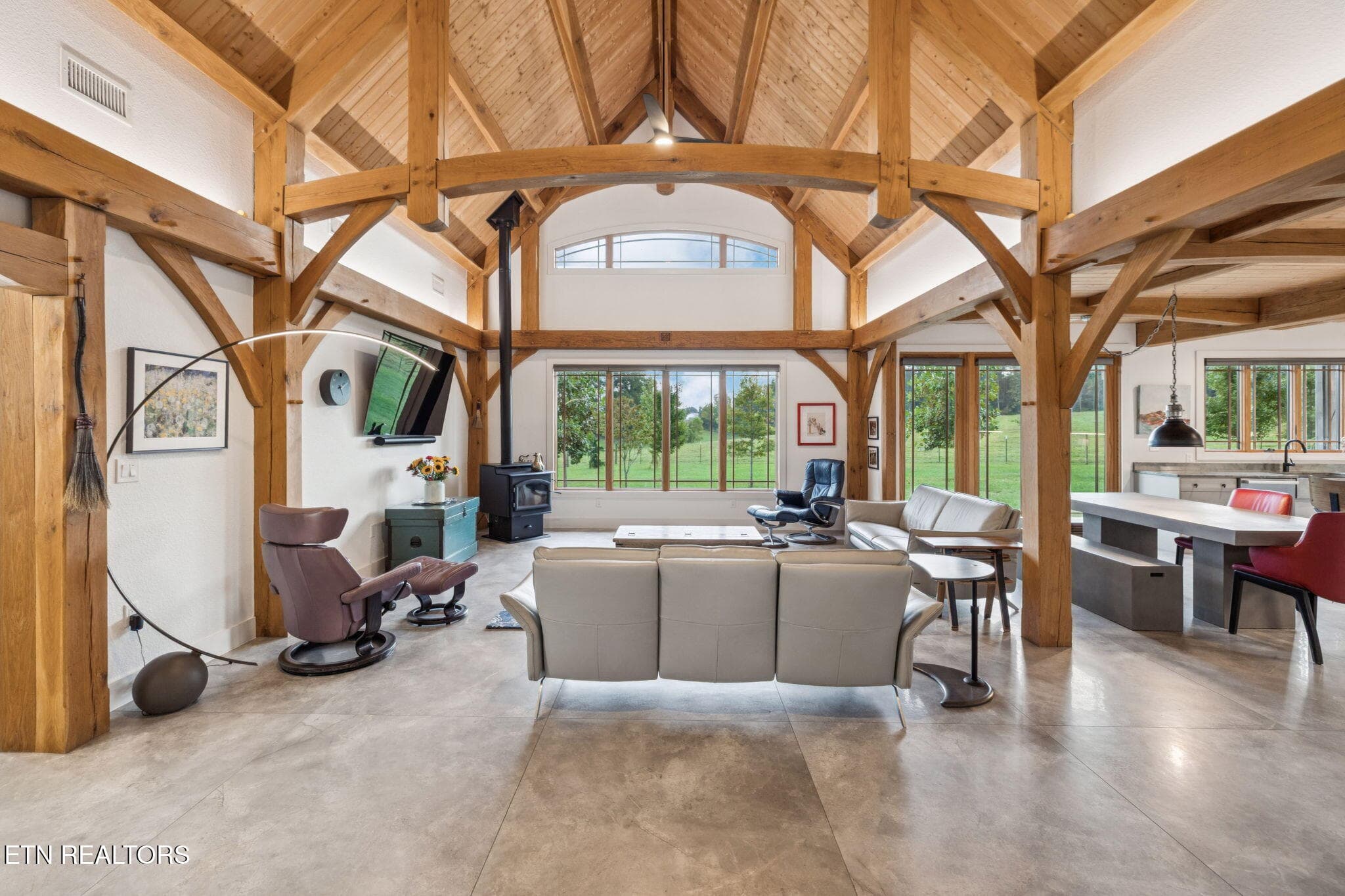 Living Room - 3173 Genesis Rd, Crossville, TN 38571