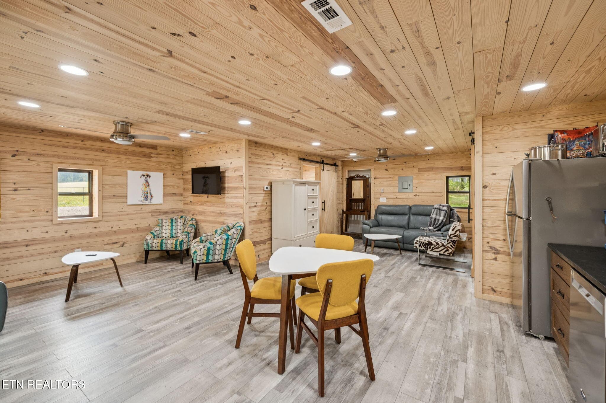 2nd Home Interior - 3173 Genesis Rd, Crossville, TN 38571