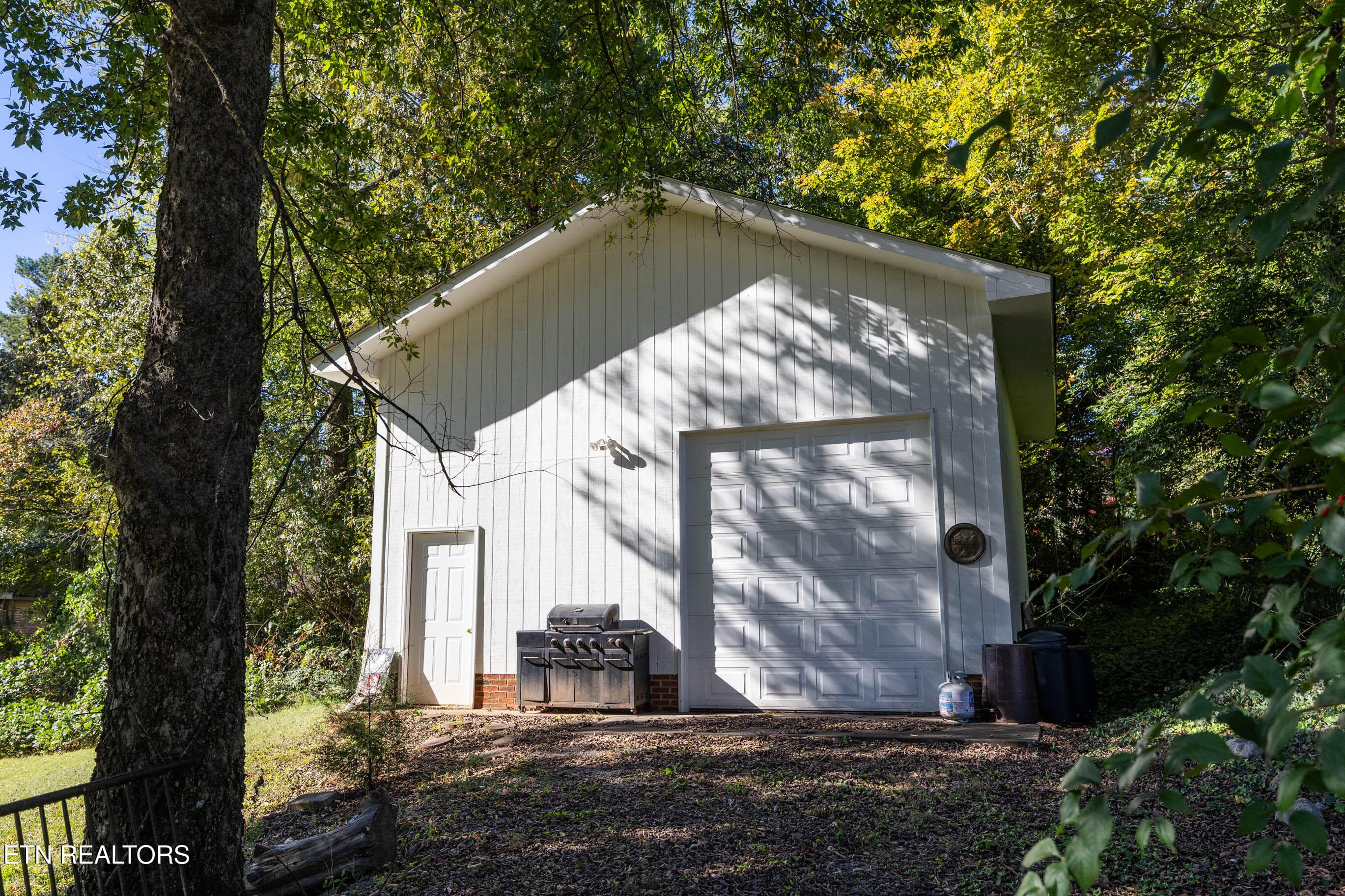 Ownby-20 - 1113 Ownby Lane, Knoxville, TN 37919