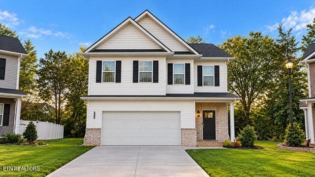 4704 Stoneyhurst Lane, Knoxville, TN 37918