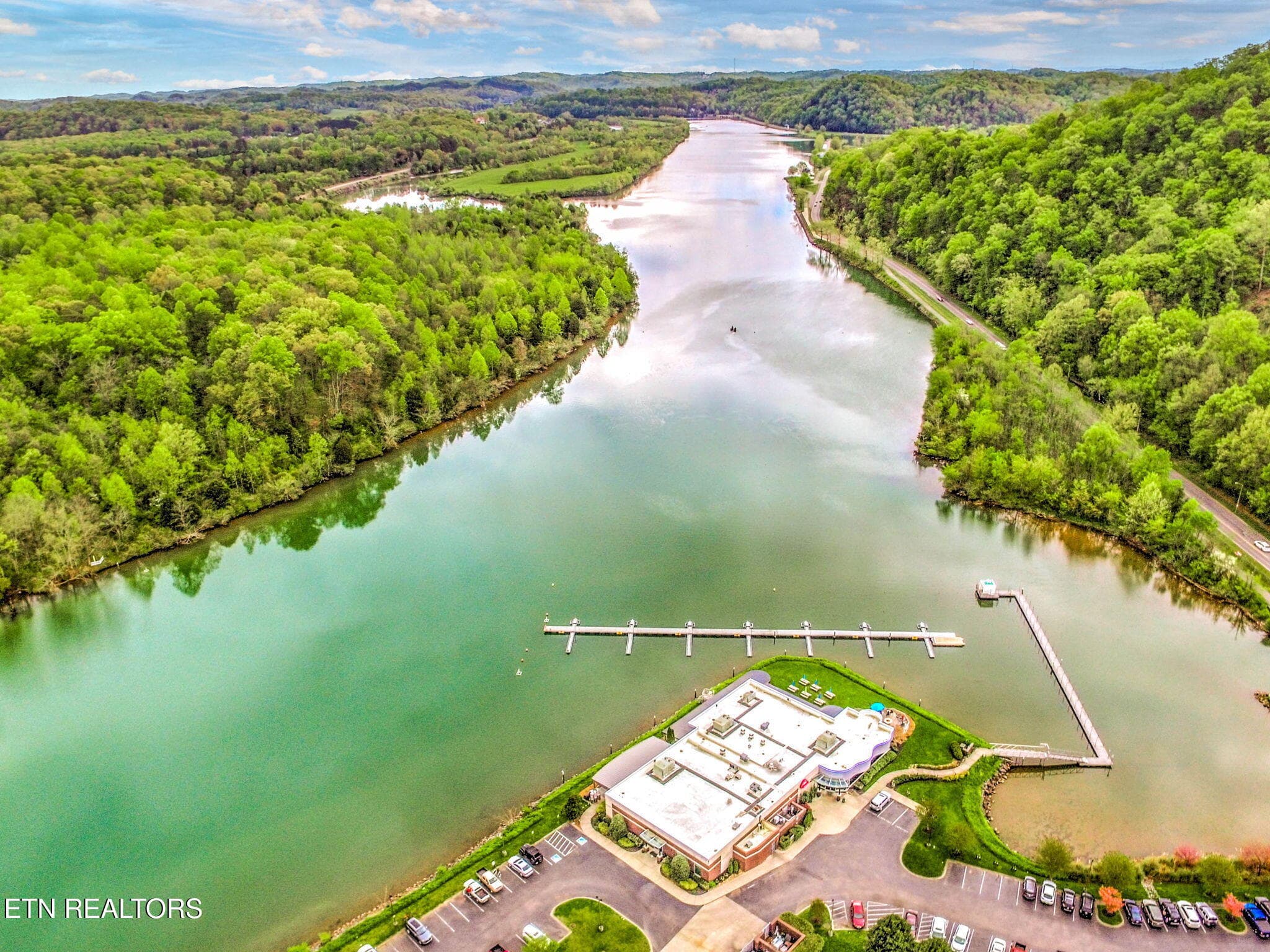 Rowing launch - 108 Amanda Place, Oak Ridge, TN 37830
